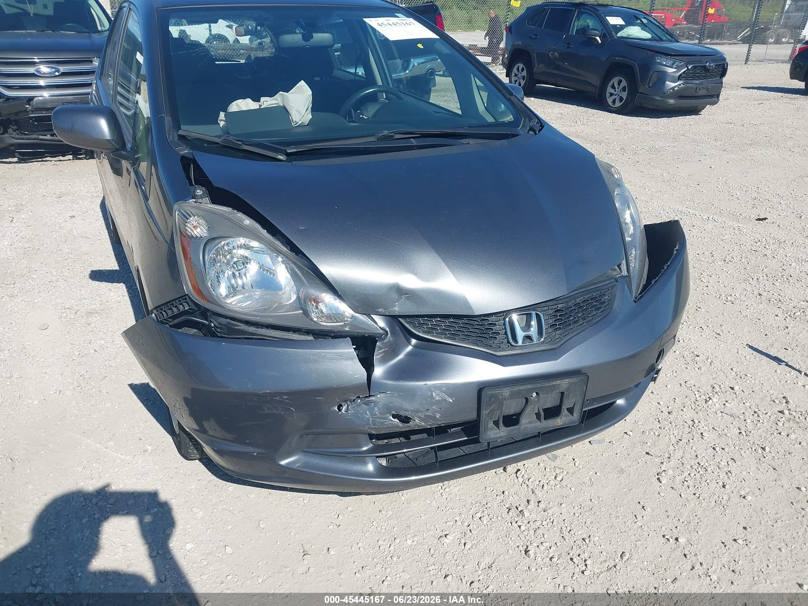 2013 Honda Fit   Gray vin: JHMGE8H33DC069491