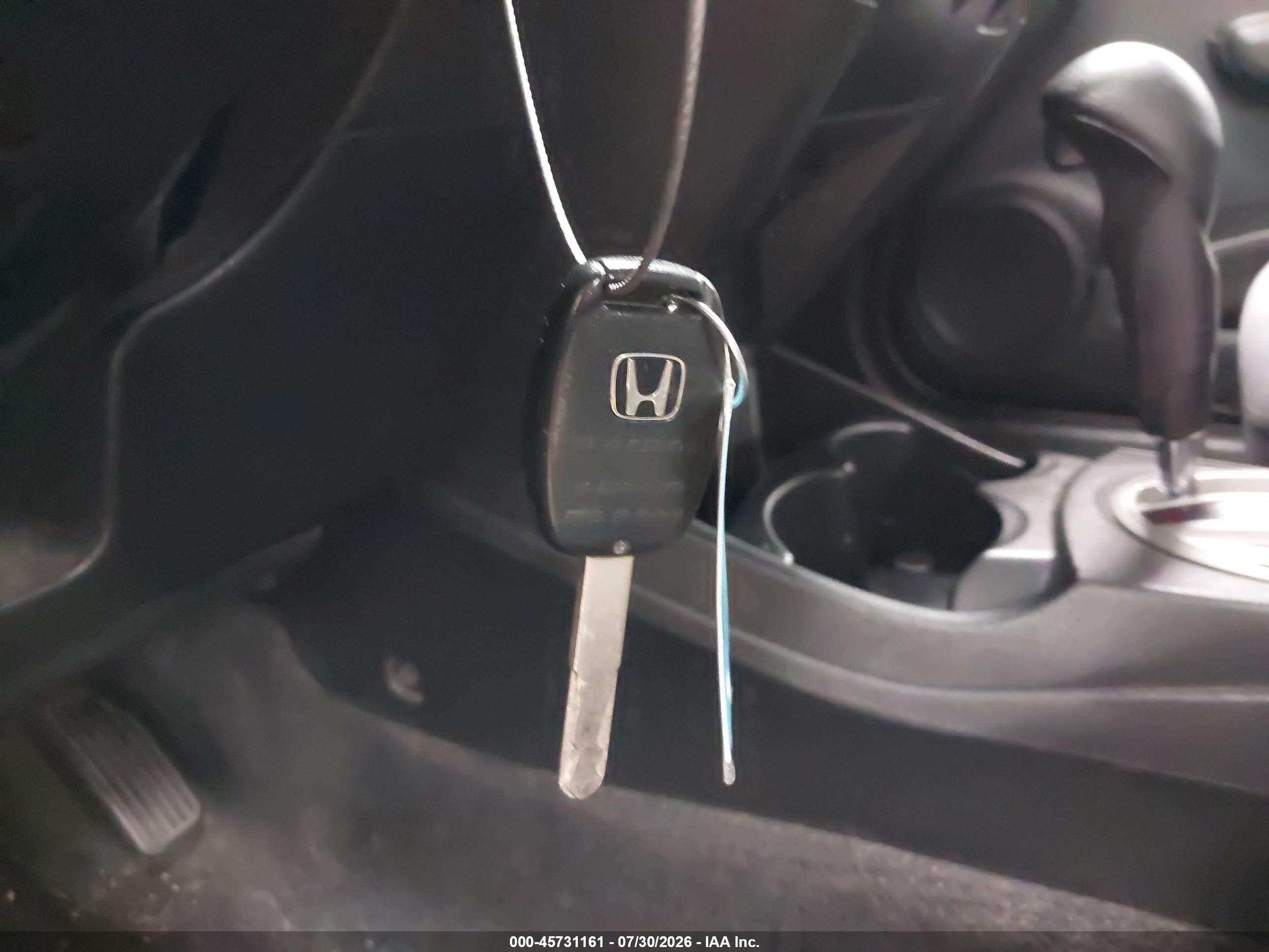 2013 Honda Fit   Серебряный vin: JHMGE8H33DC081480