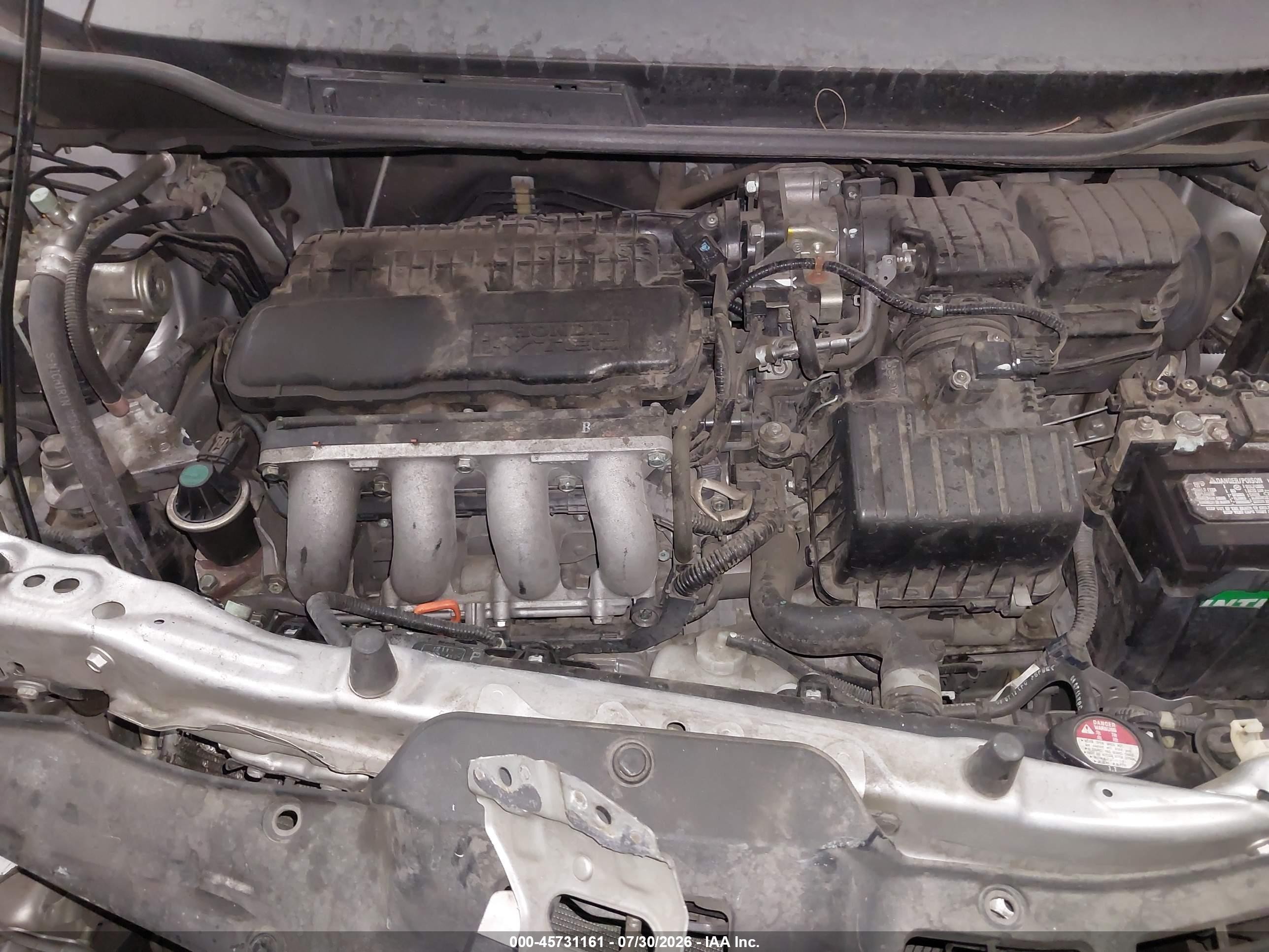 2013 Honda Fit   Серебряный vin: JHMGE8H33DC081480