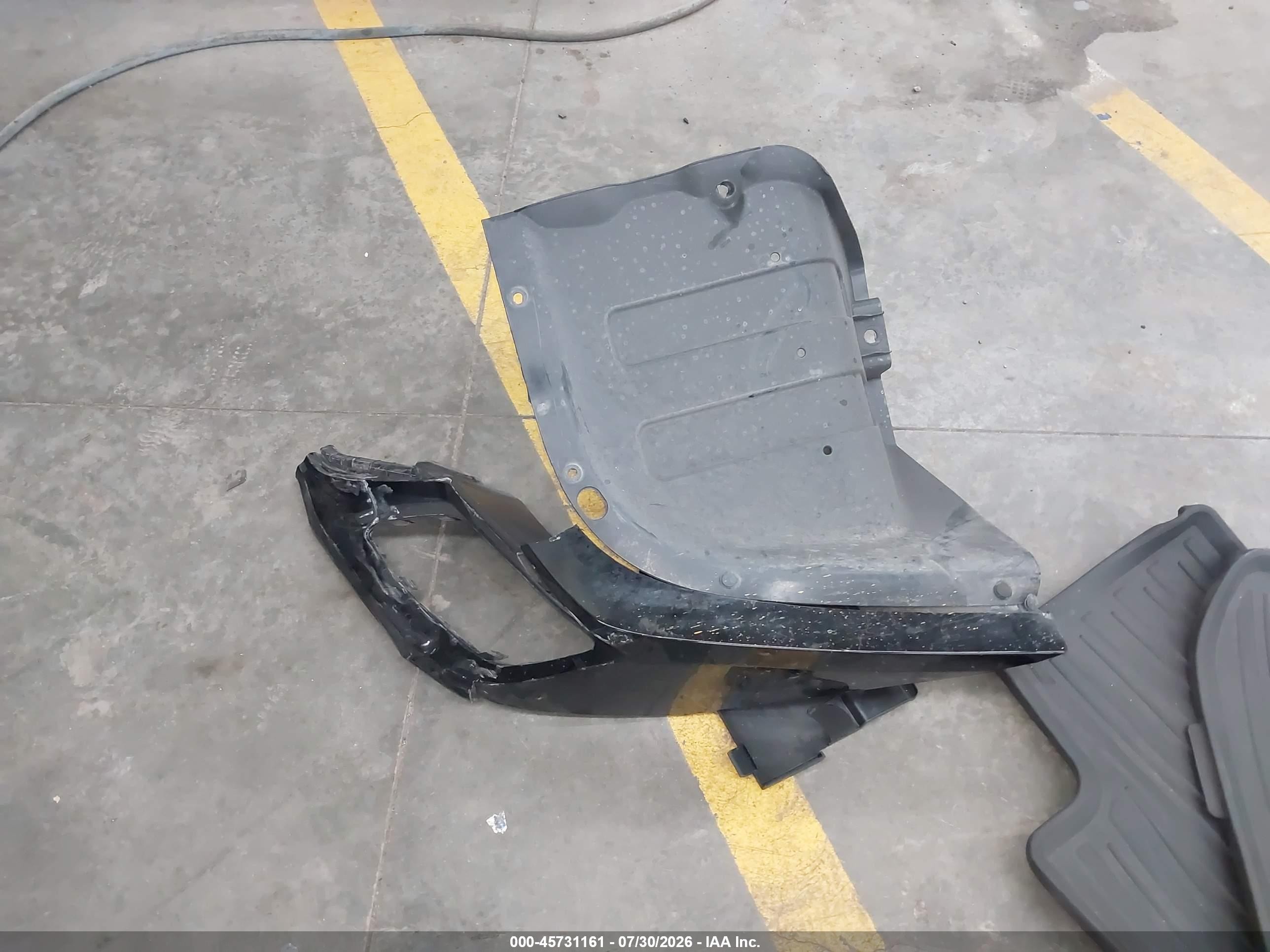 2013 Honda Fit   Серебряный vin: JHMGE8H33DC081480