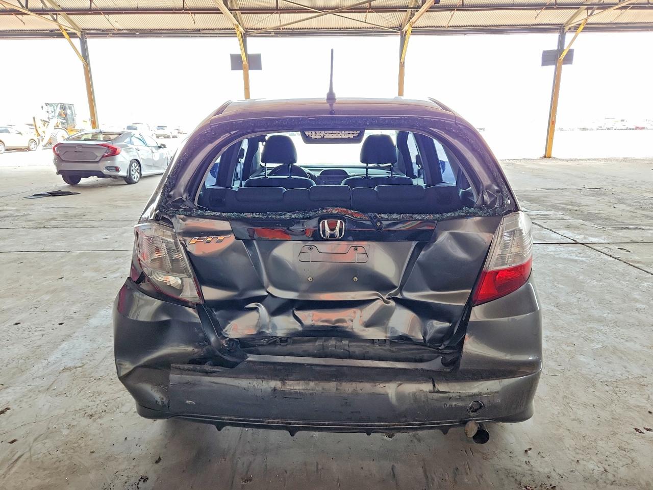 2013 Honda Fit Gray vin: JHMGE8H33DC082094