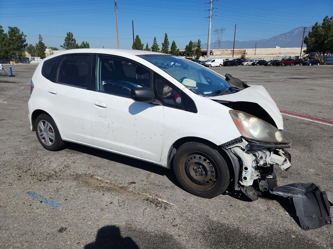 2011 Honda Fit White vin: JHMGE8H34BS011859
