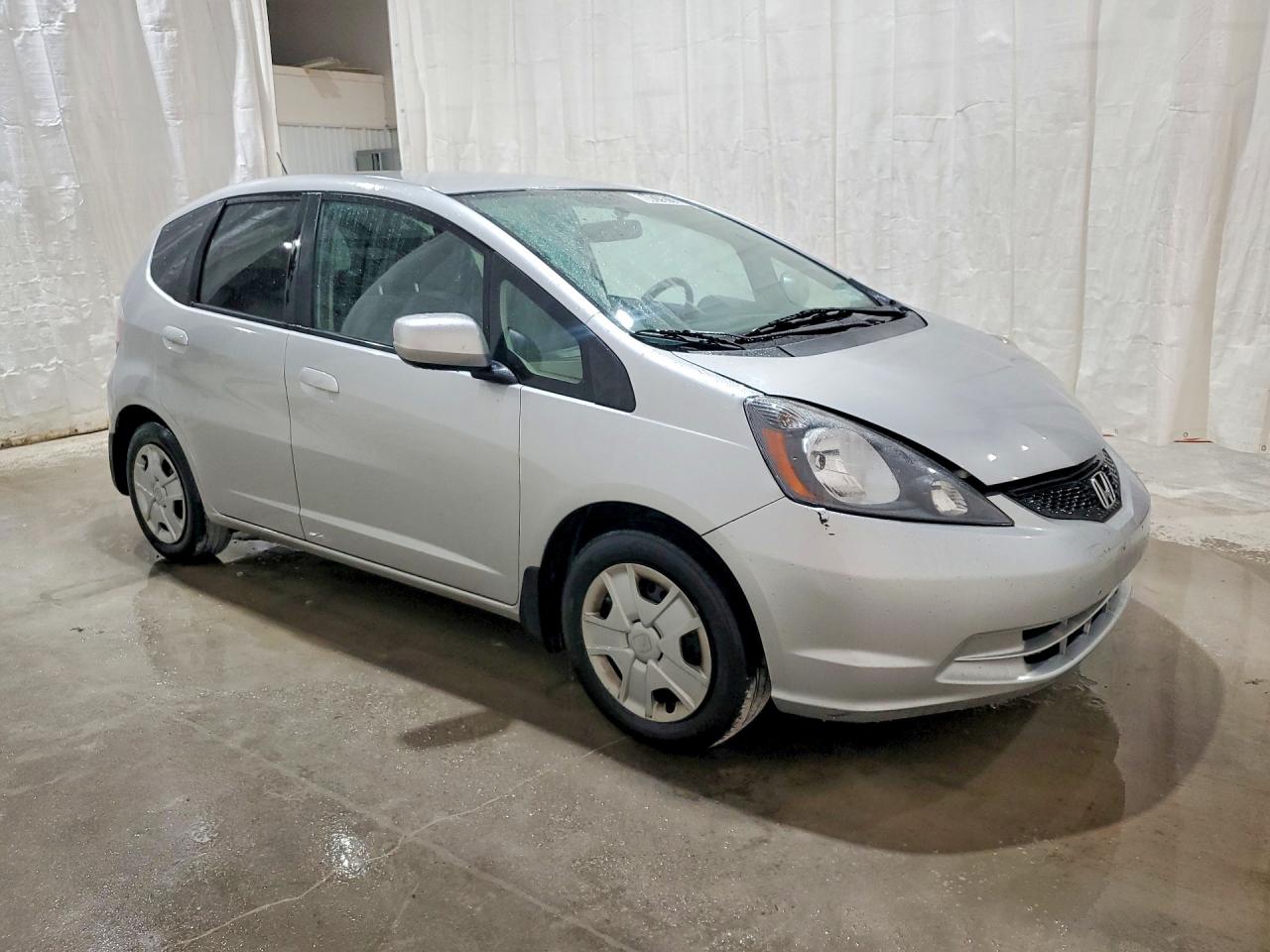 2013 Honda Fit Silver vin: JHMGE8H34DC007906