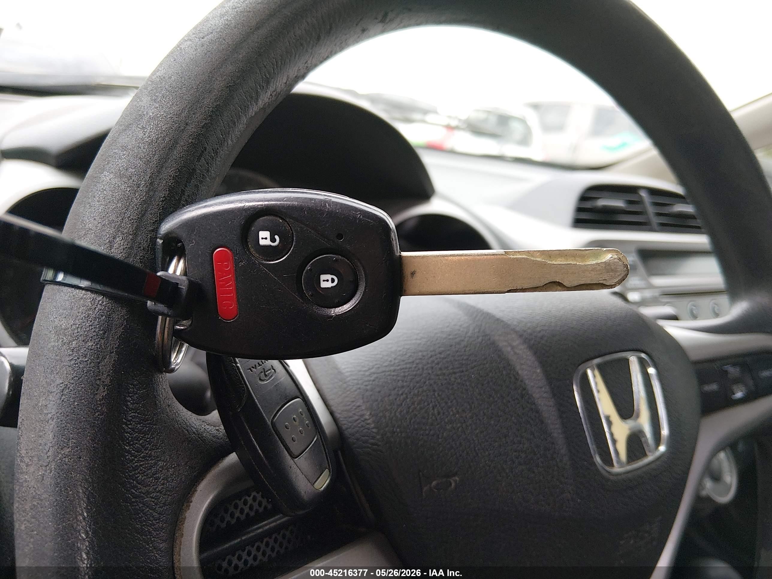 2013 Honda Fit   Gray vin: JHMGE8H34DC012491