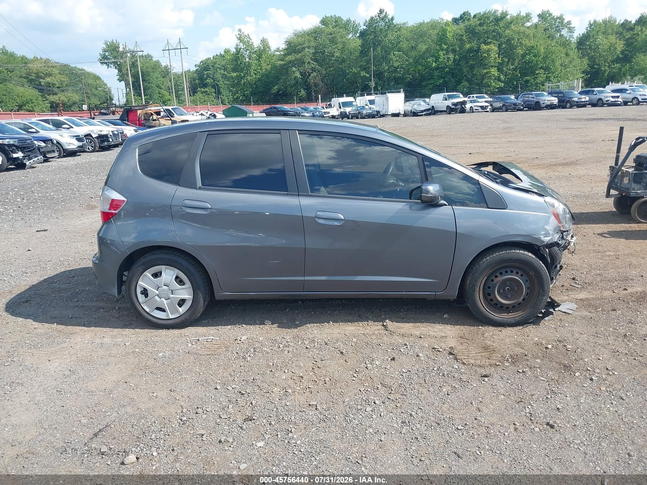 2013 Honda Fit   Серый vin: JHMGE8H34DC040341