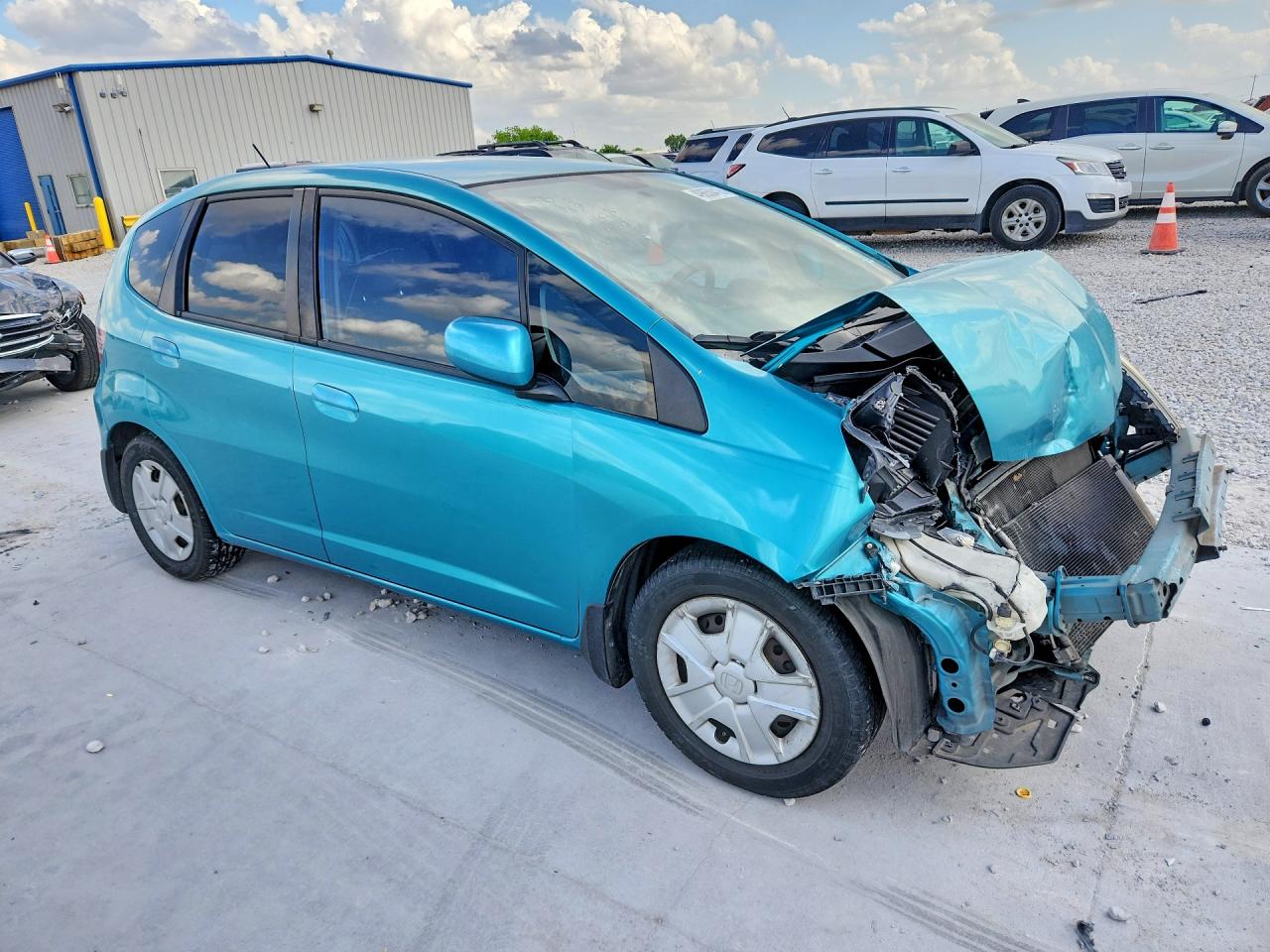 2013 Honda Fit Бирюзовый vin: JHMGE8H34DC055938