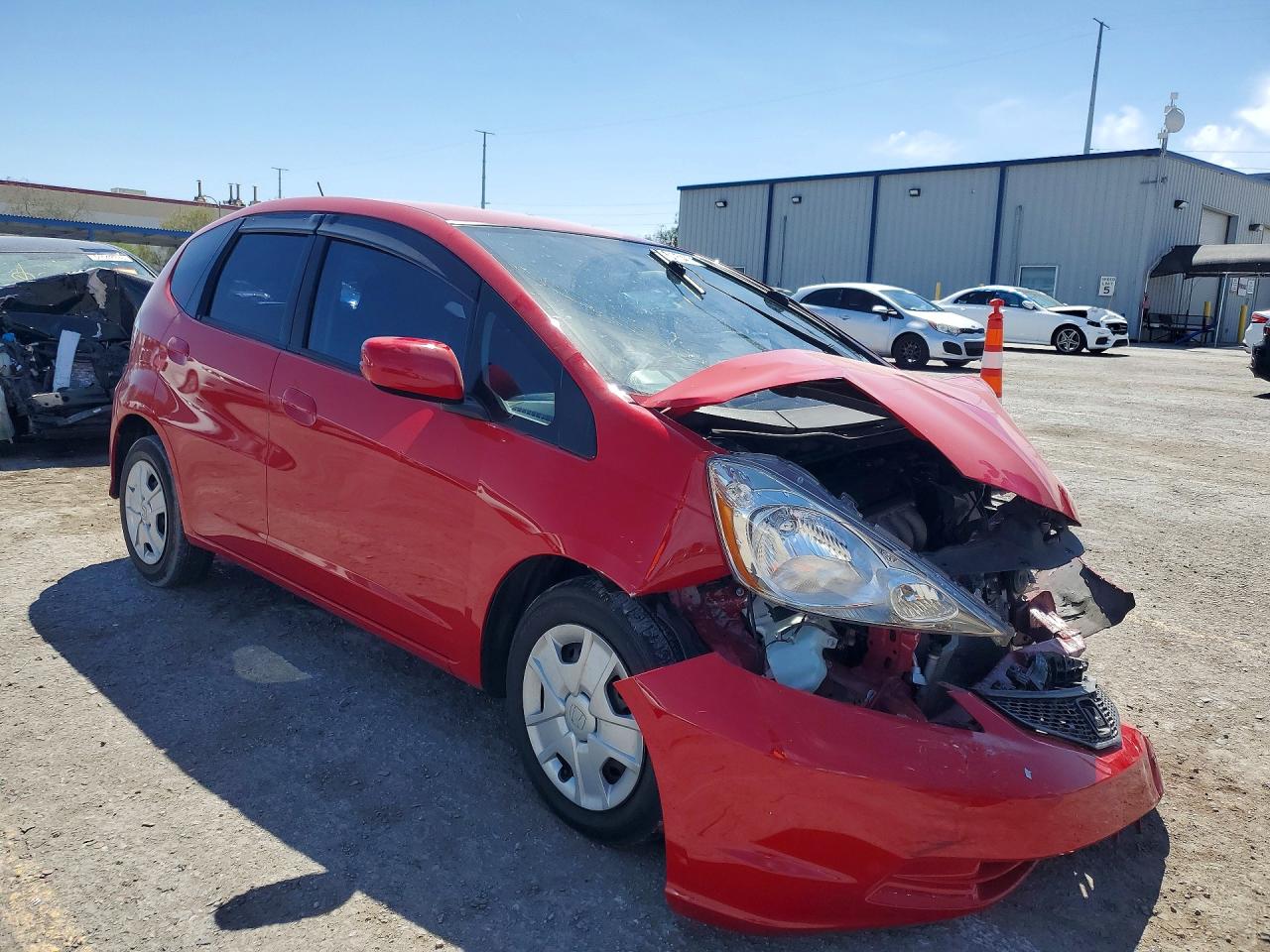 2013 Honda Fit Red vin: JHMGE8H34DC076207
