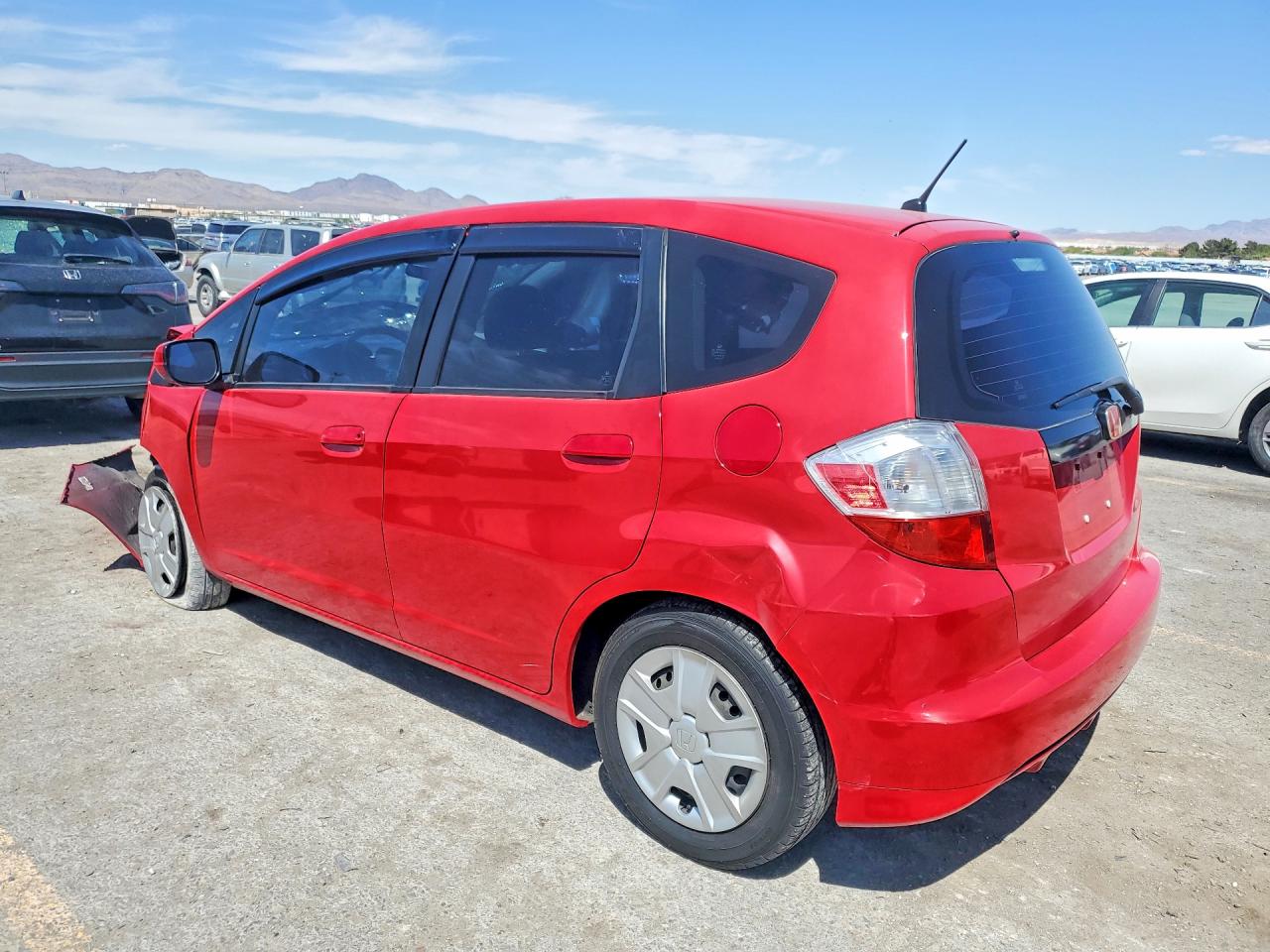 2013 Honda Fit Red vin: JHMGE8H34DC076207