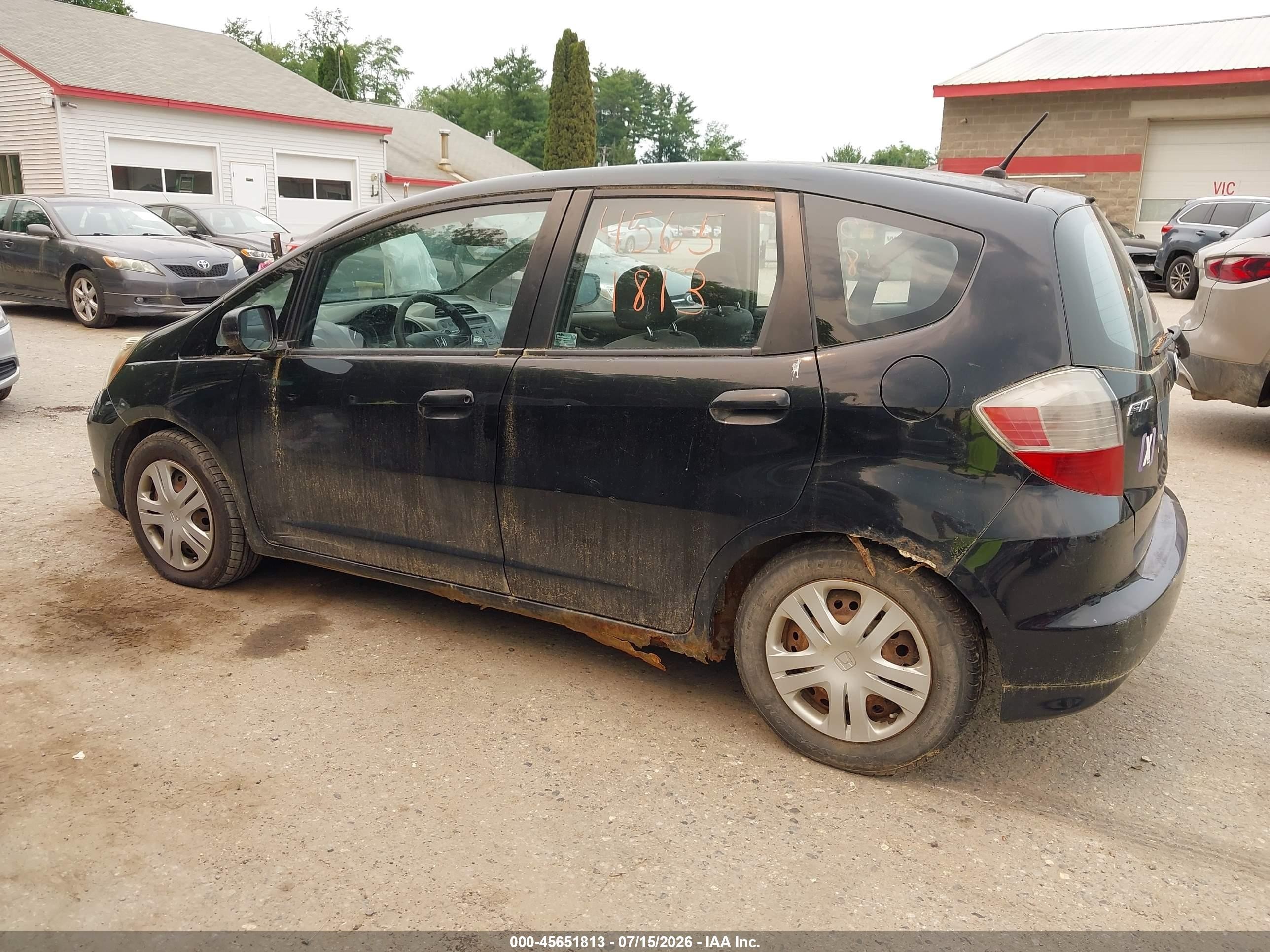 2011 Honda Fit   Black vin: JHMGE8H35BS001860