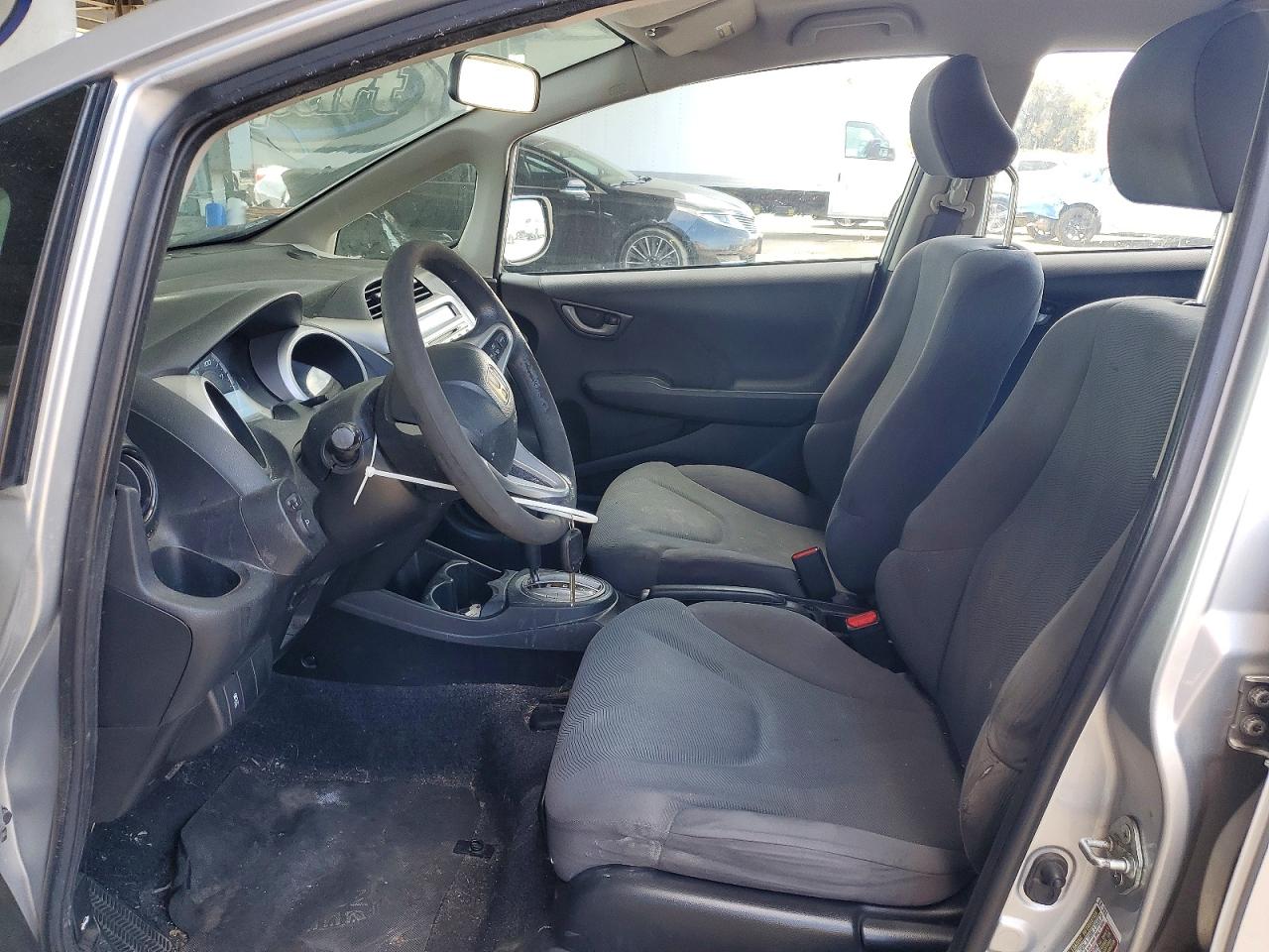 2012 Honda Fit Silver vin: JHMGE8H35CC033770