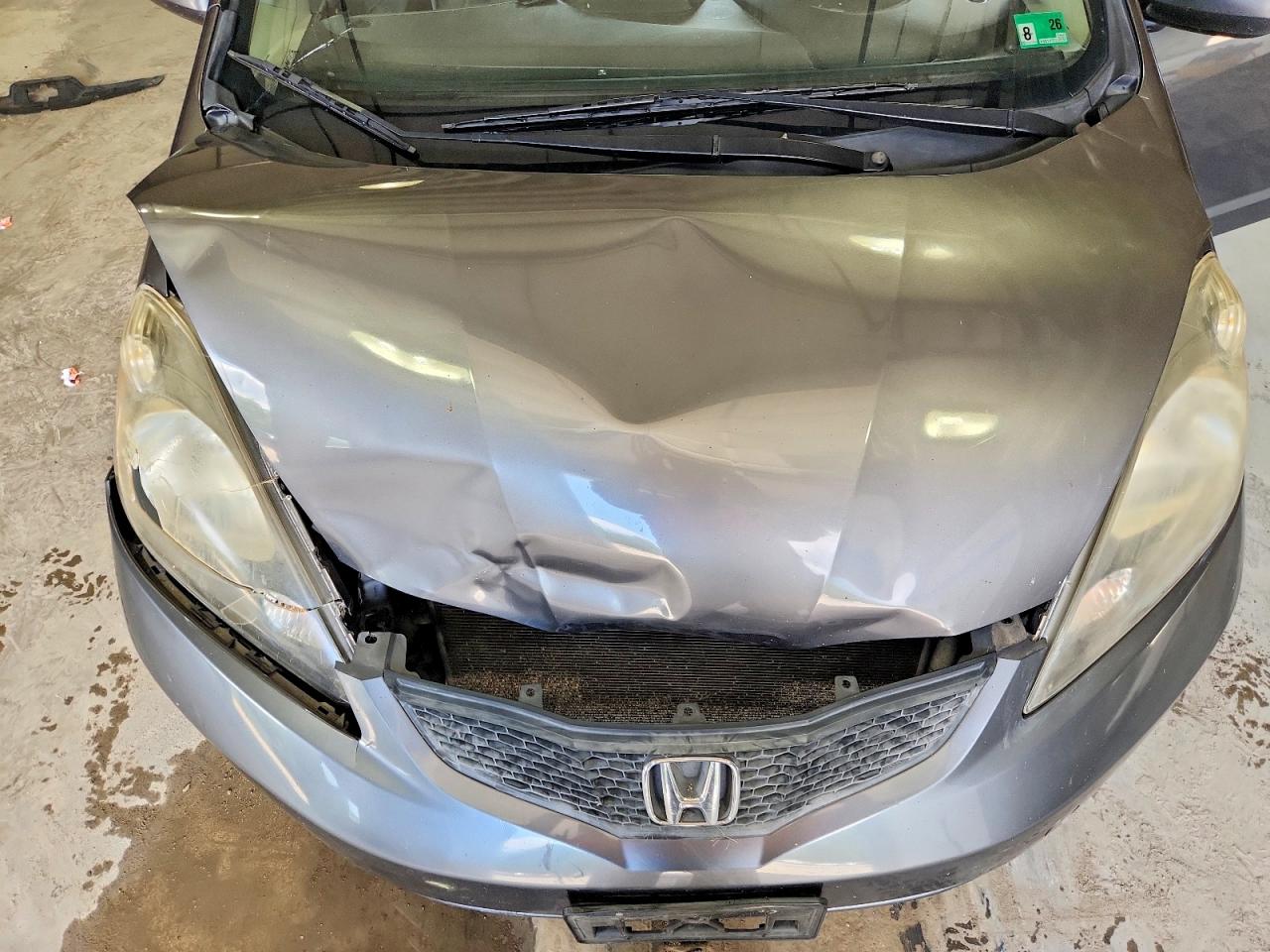 2012 Honda Fit Gray vin: JHMGE8H35CC039763