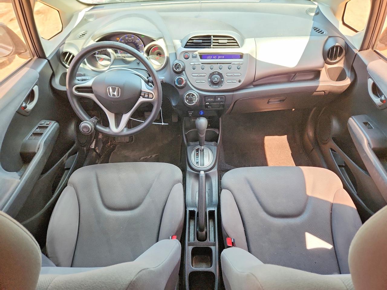 2013 Honda Fit Gray vin: JHMGE8H35DC003931