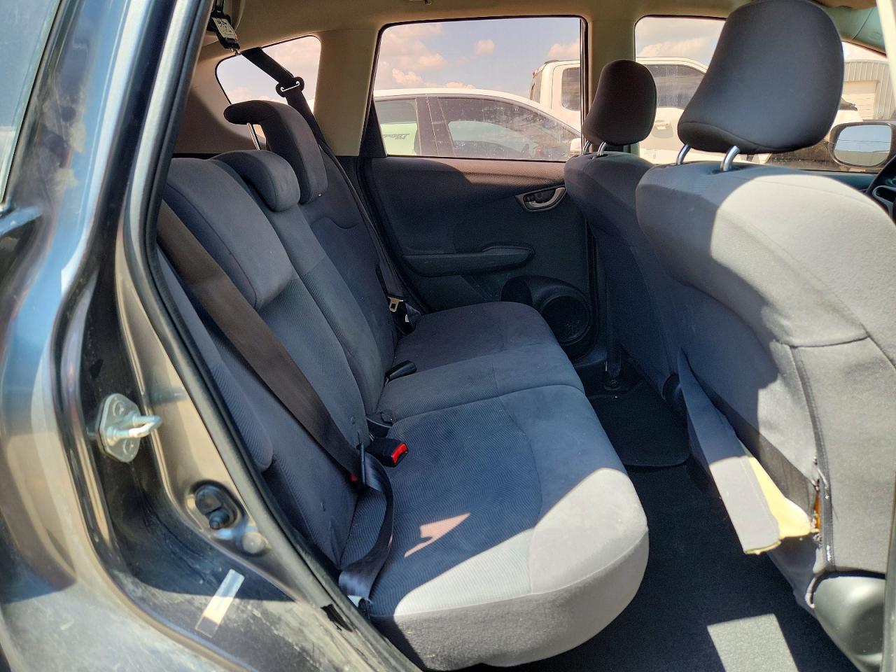 2013 Honda Fit Gray vin: JHMGE8H35DC003931