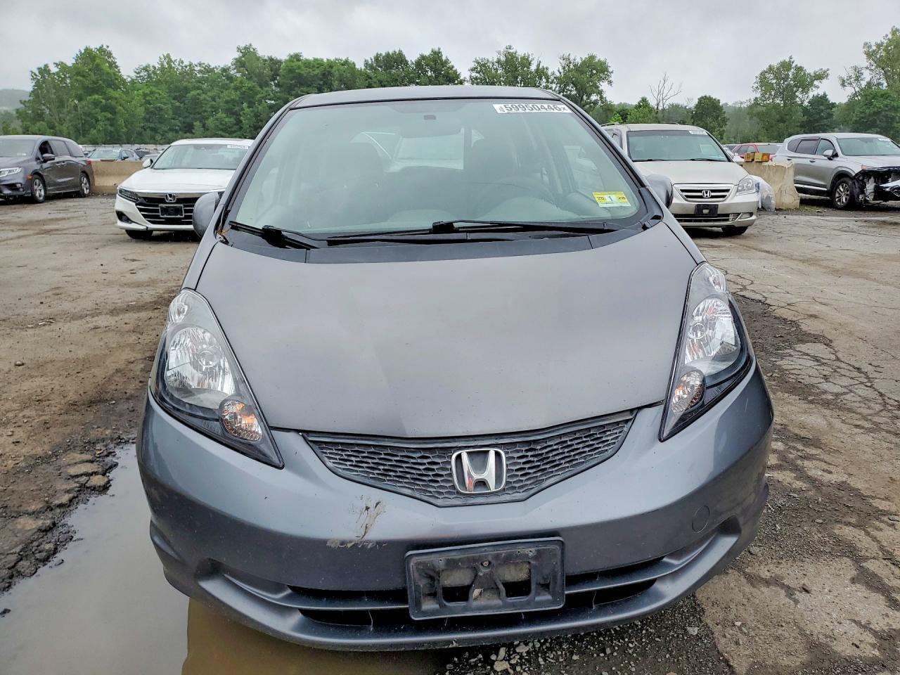 2013 Honda Fit Gray vin: JHMGE8H35DC006795