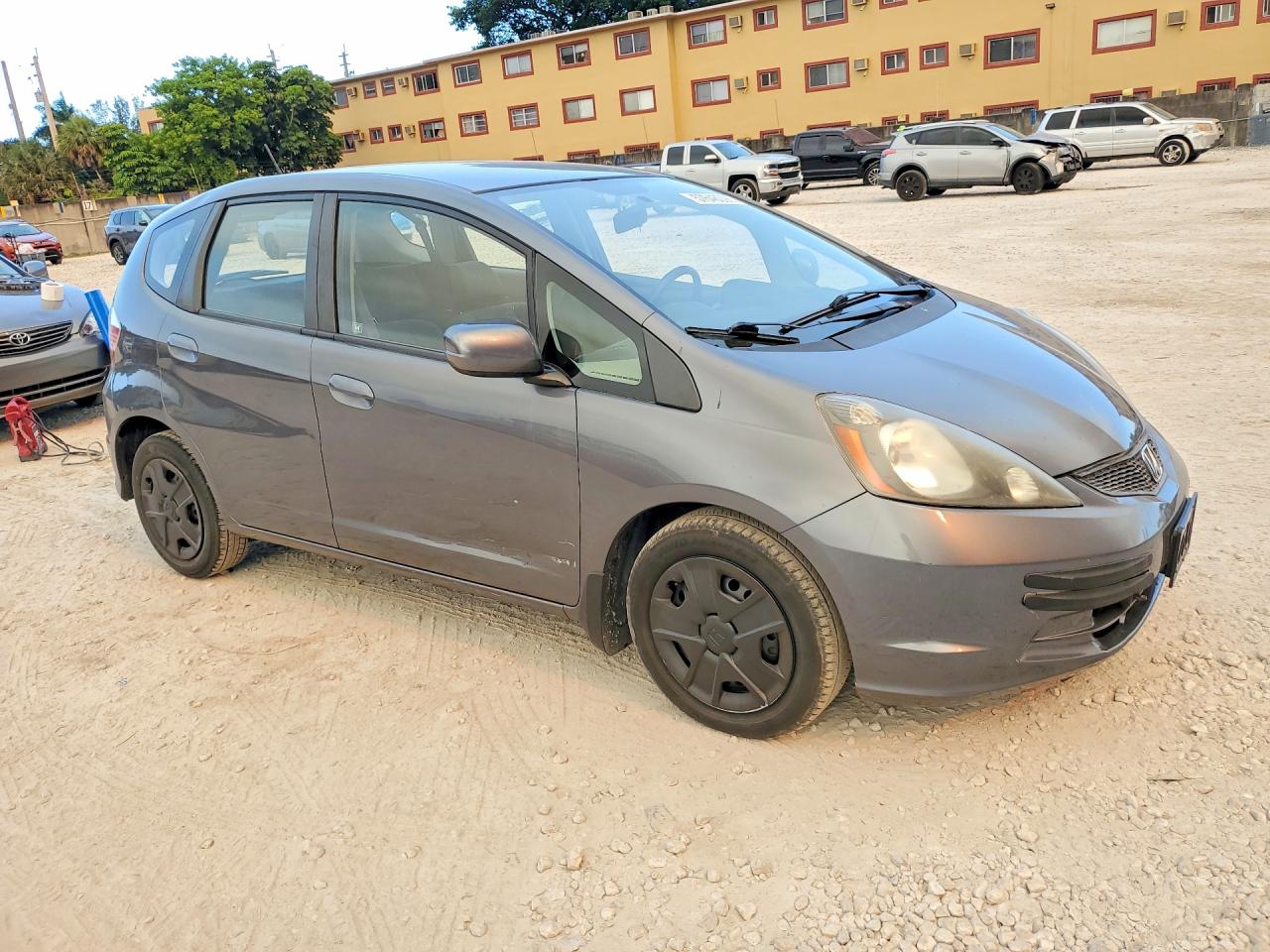 2013 Honda Fit Gray vin: JHMGE8H35DC021104