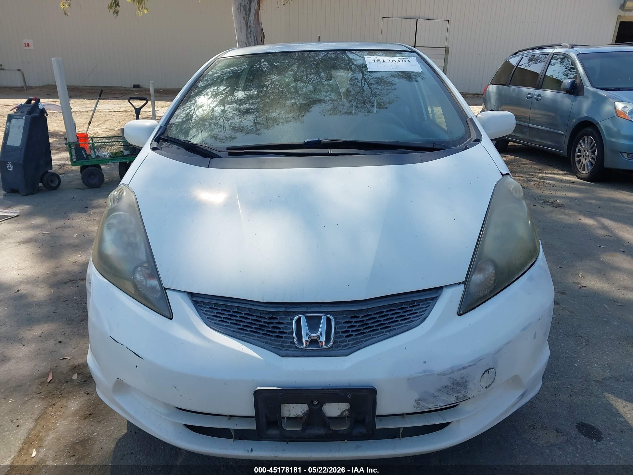 2013 Honda Fit White vin: JHMGE8H35DC022995