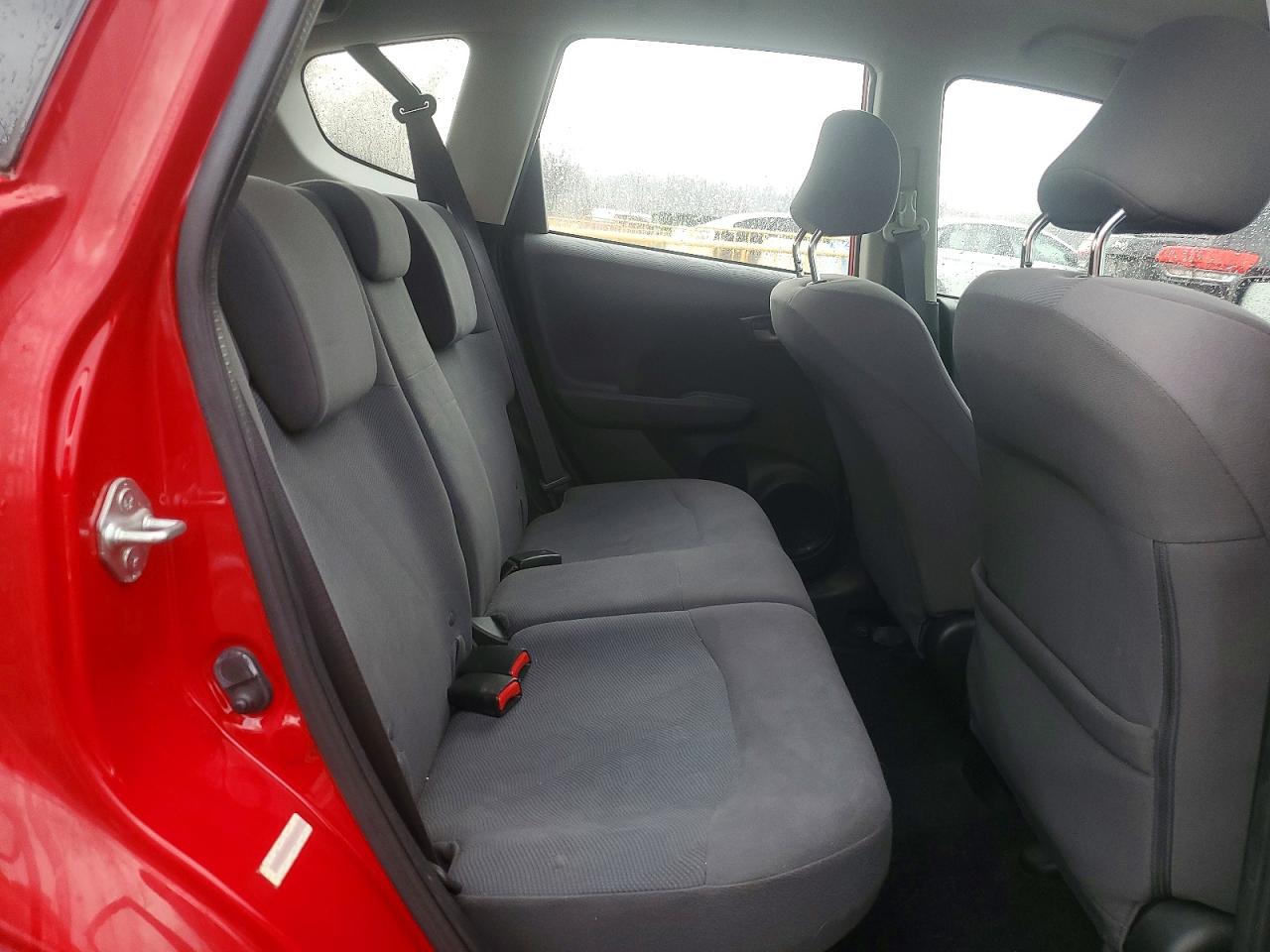2013 Honda Fit Red vin: JHMGE8H35DC024973