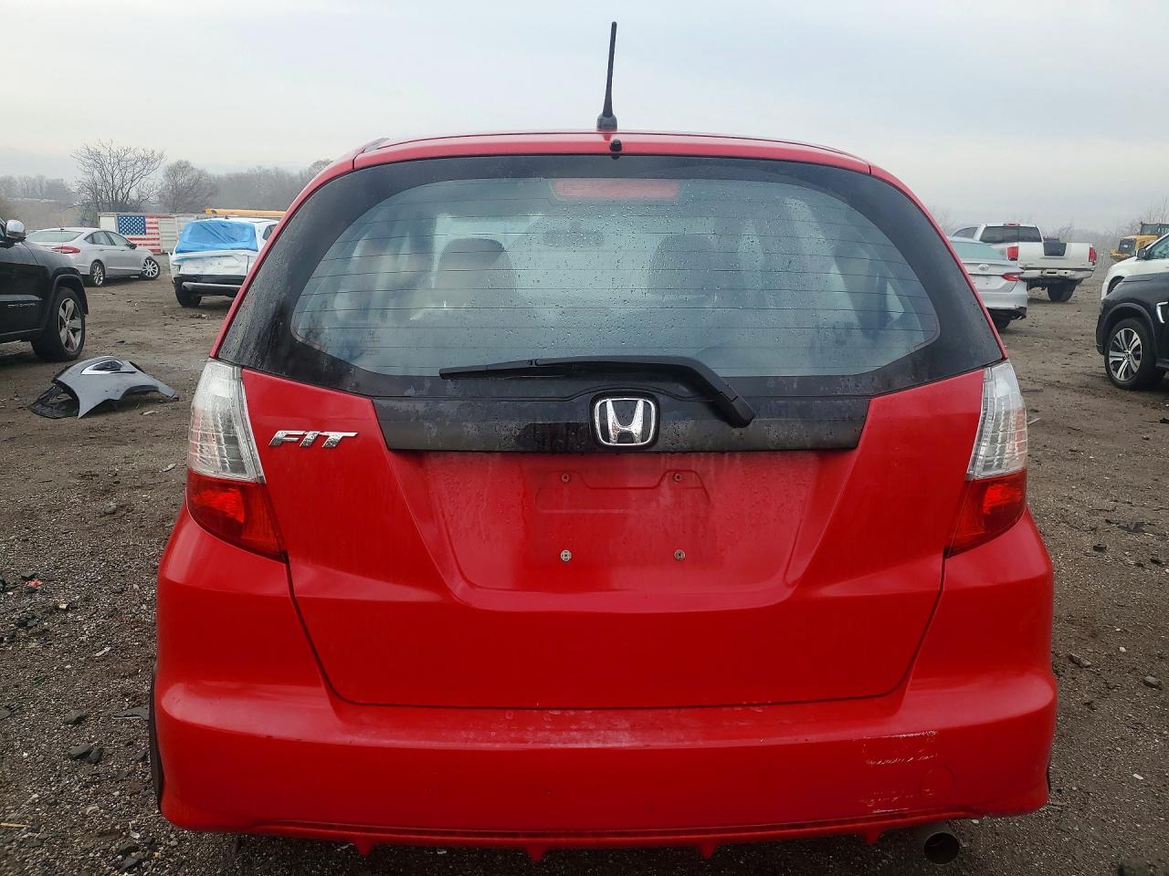 2013 Honda Fit Red vin: JHMGE8H35DC024973