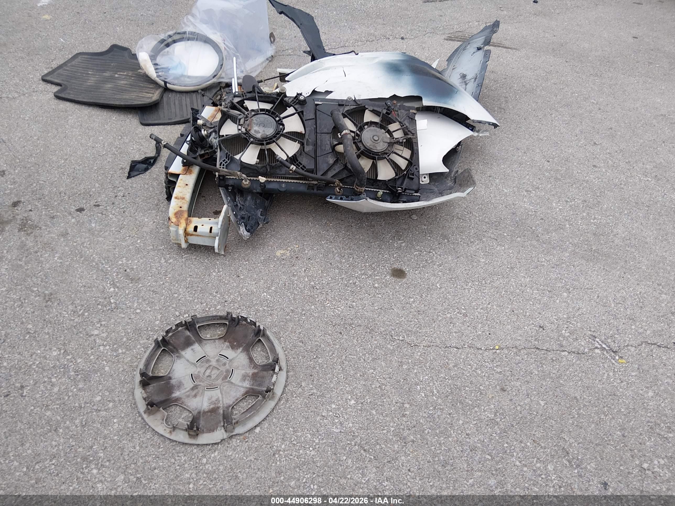 2013 Honda Fit   Белый vin: JHMGE8H35DC035519