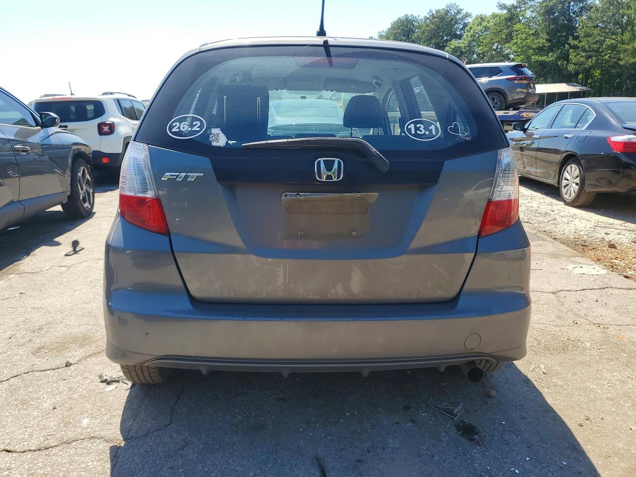 2013 Honda Fit Silver vin: JHMGE8H35DC065569