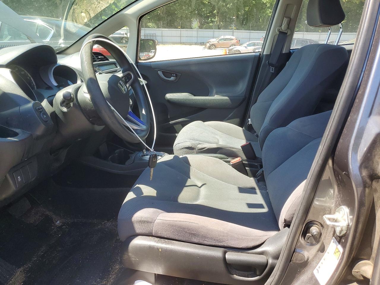 2013 Honda Fit Silver vin: JHMGE8H35DC065569