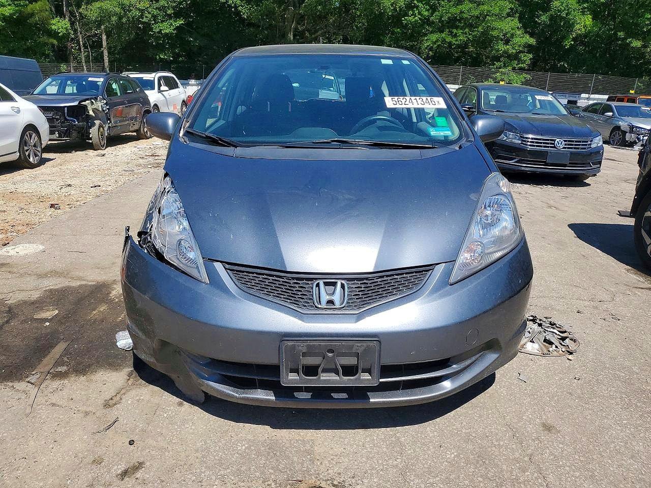 2013 Honda Fit Silver vin: JHMGE8H35DC065569
