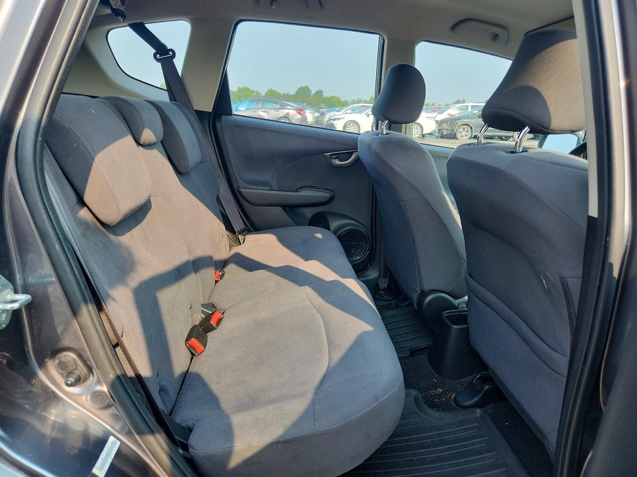 2013 Honda Fit Серый vin: JHMGE8H35DC067645