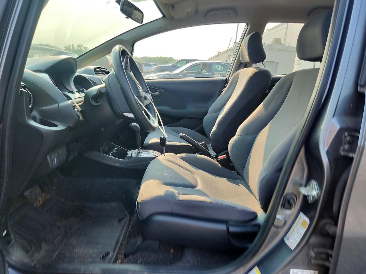 2013 Honda Fit Серый vin: JHMGE8H35DC067645
