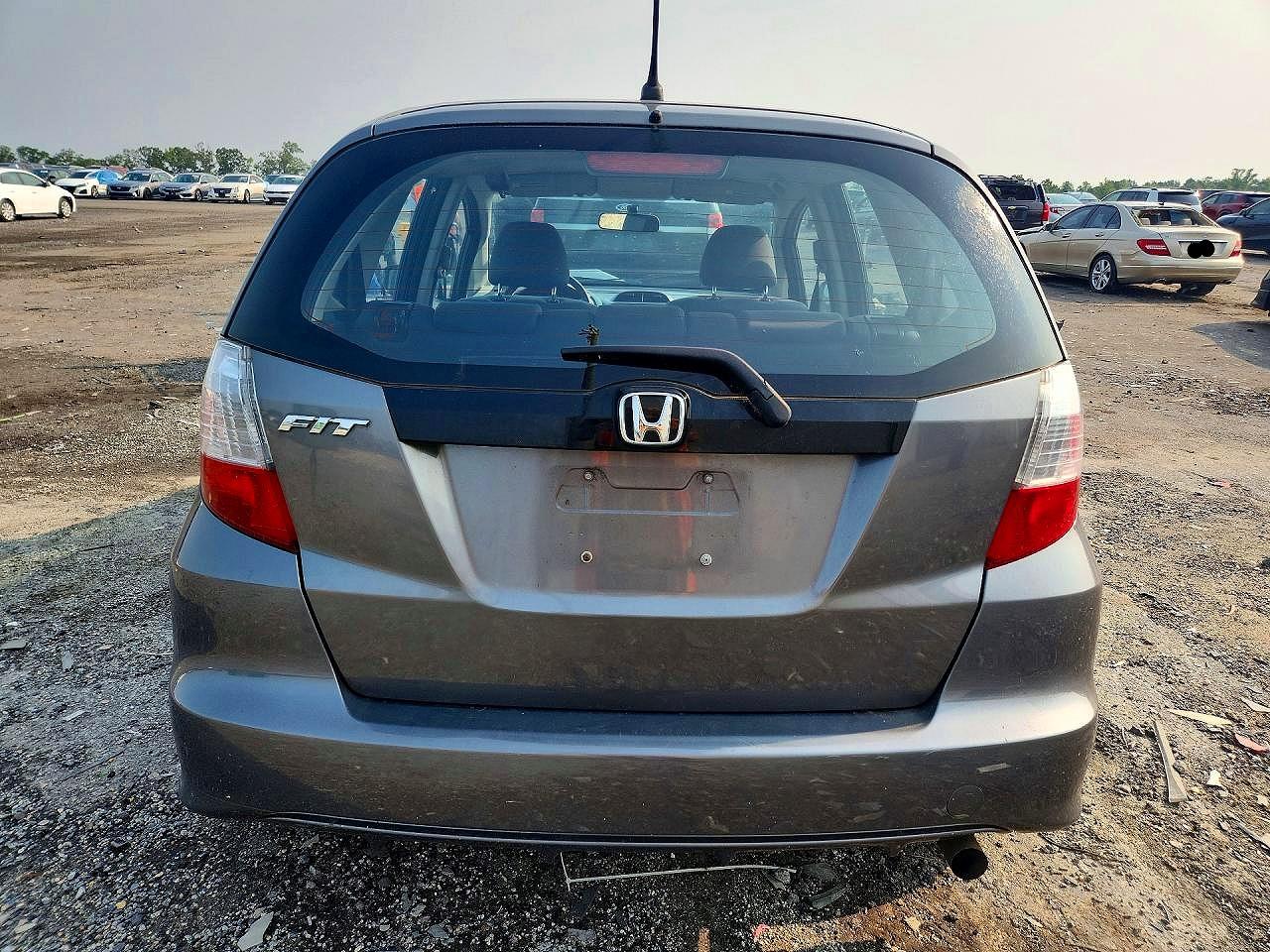 2013 Honda Fit Серый vin: JHMGE8H35DC067645