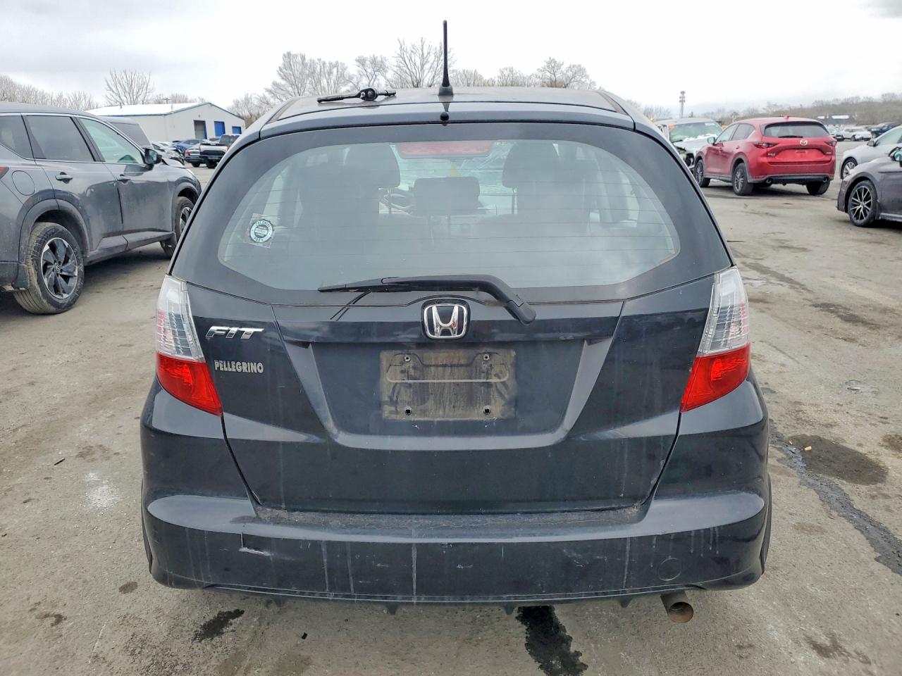 2013 Honda Fit Black vin: JHMGE8H35DC069265