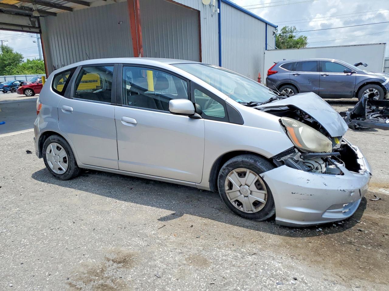 2013 Honda Fit Silver vin: JHMGE8H35DC080895
