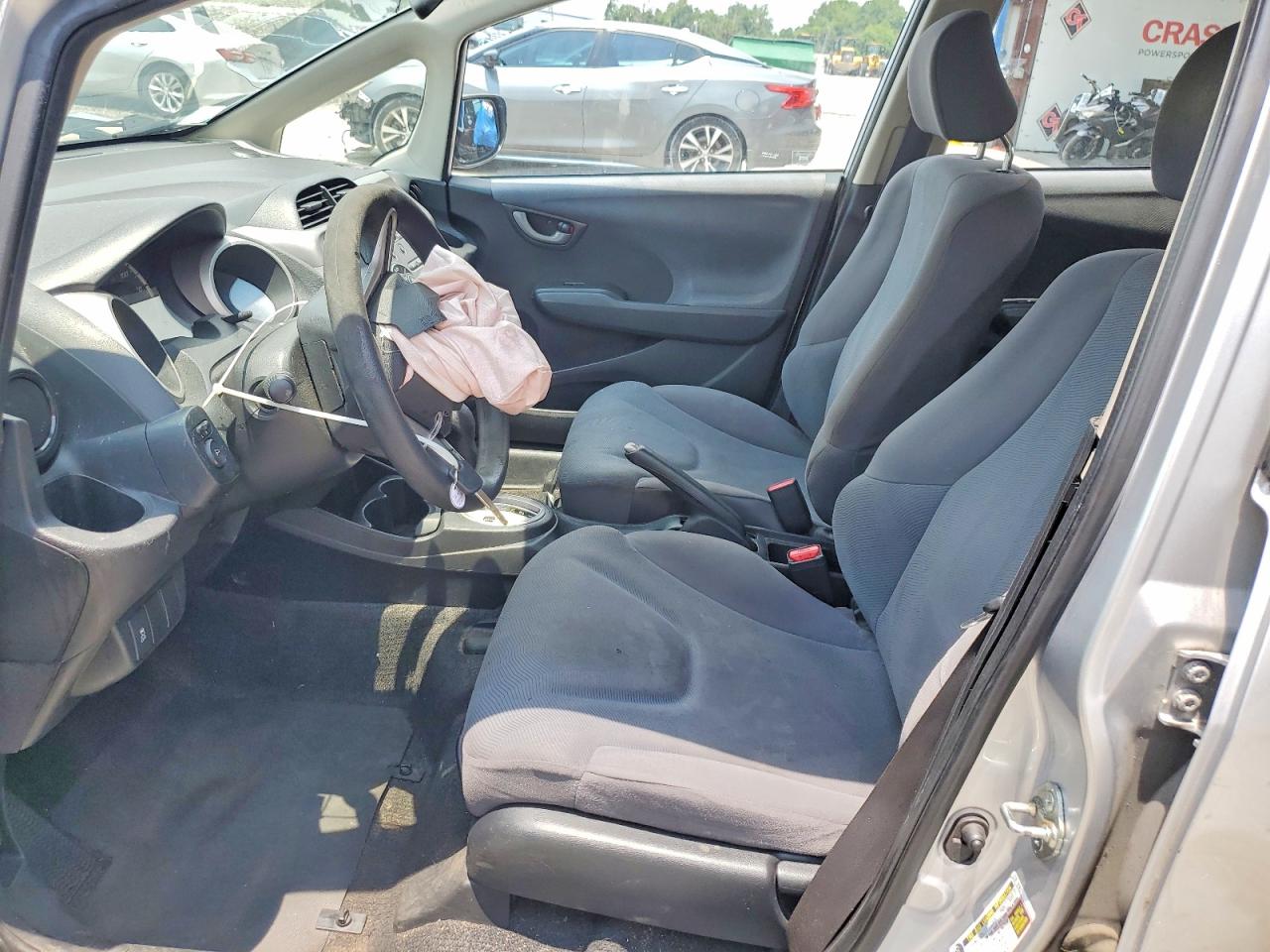 2013 Honda Fit Silver vin: JHMGE8H35DC080895