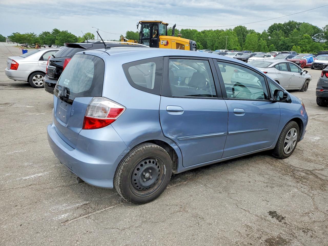 2011 Honda Fit Turquoise vin: JHMGE8H36BC018161