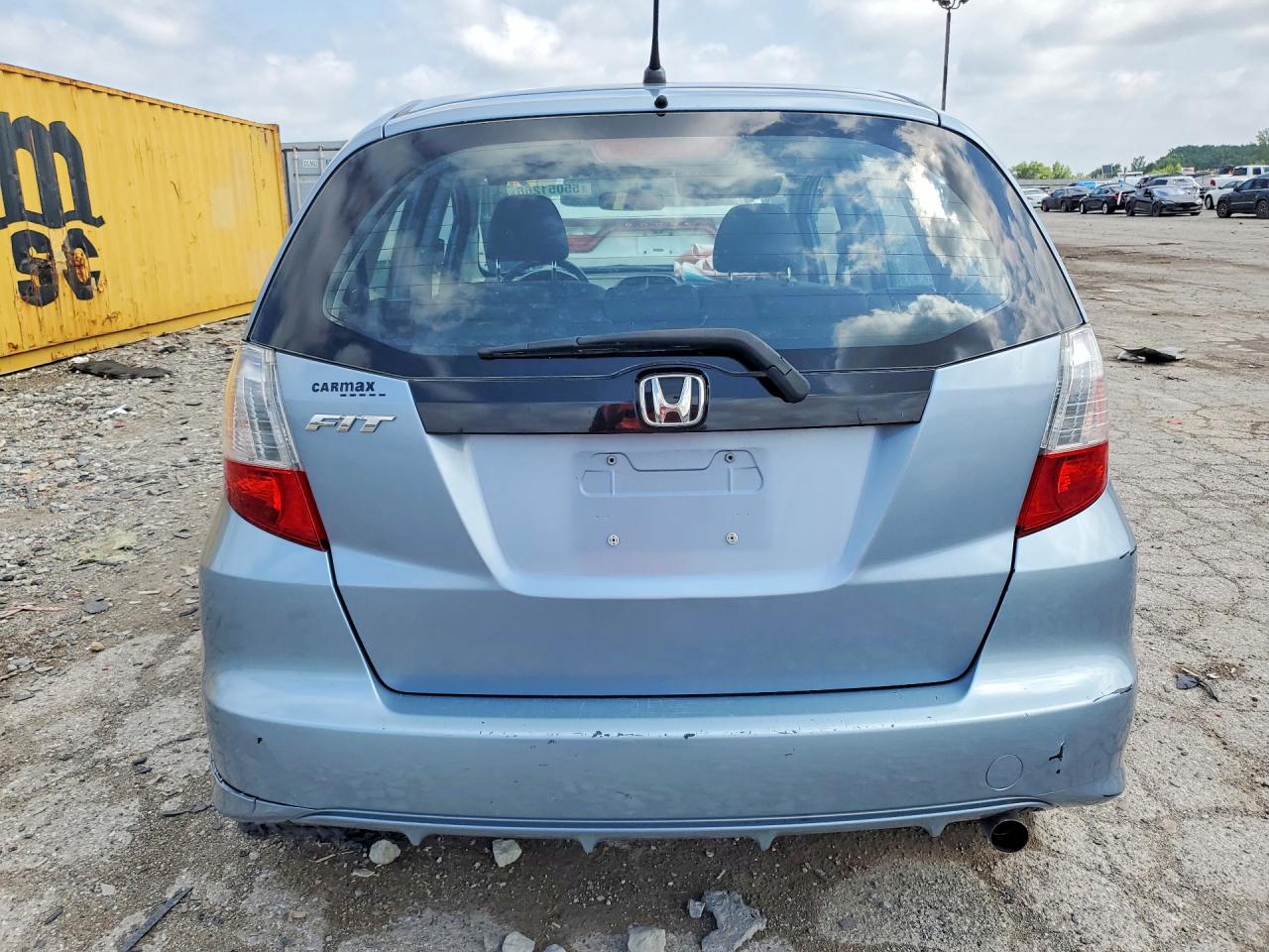 2011 Honda Fit Blue vin: JHMGE8H36BC021688