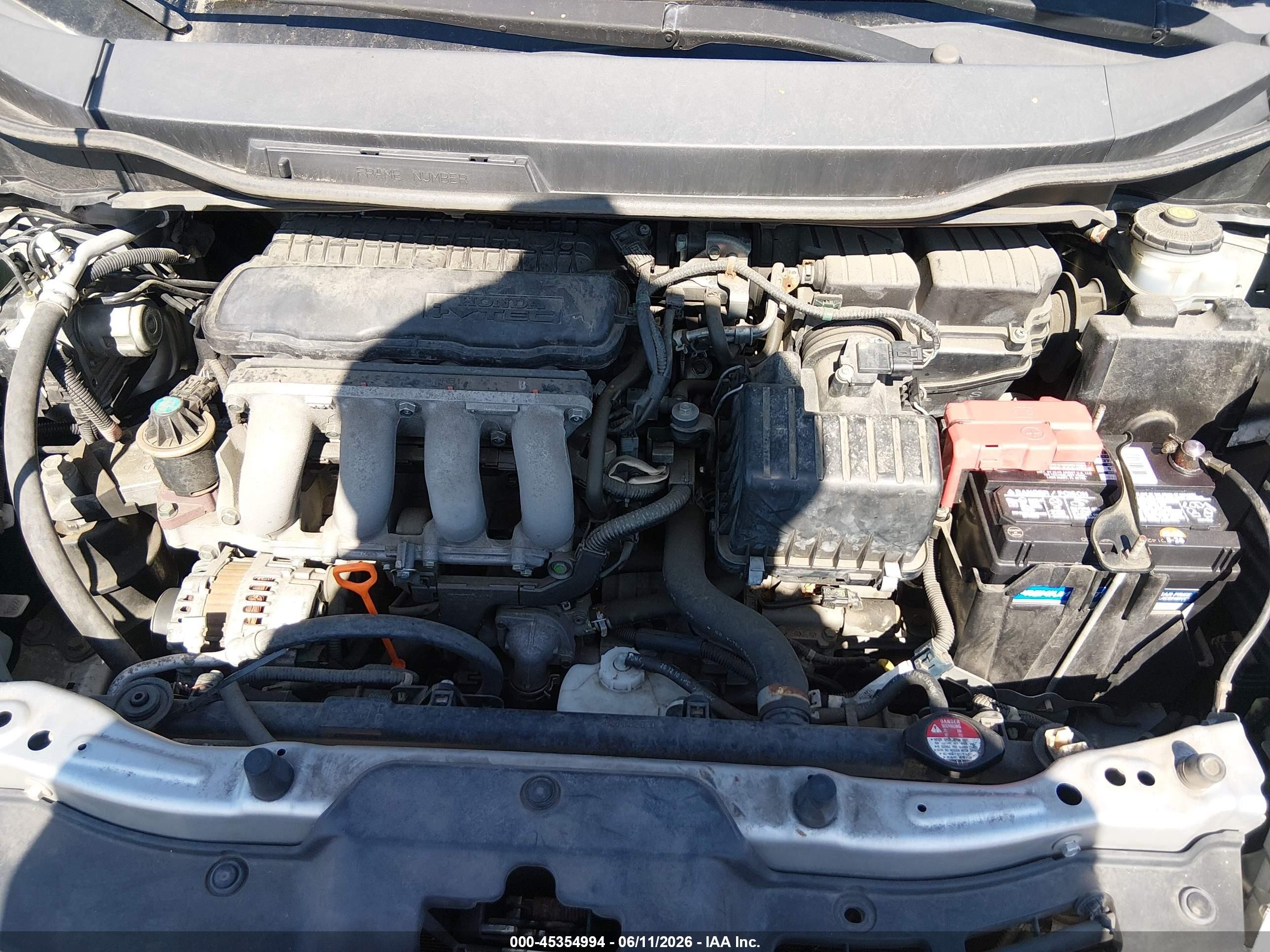 2011 Honda Fit   Серебряный vin: JHMGE8H36BC028592