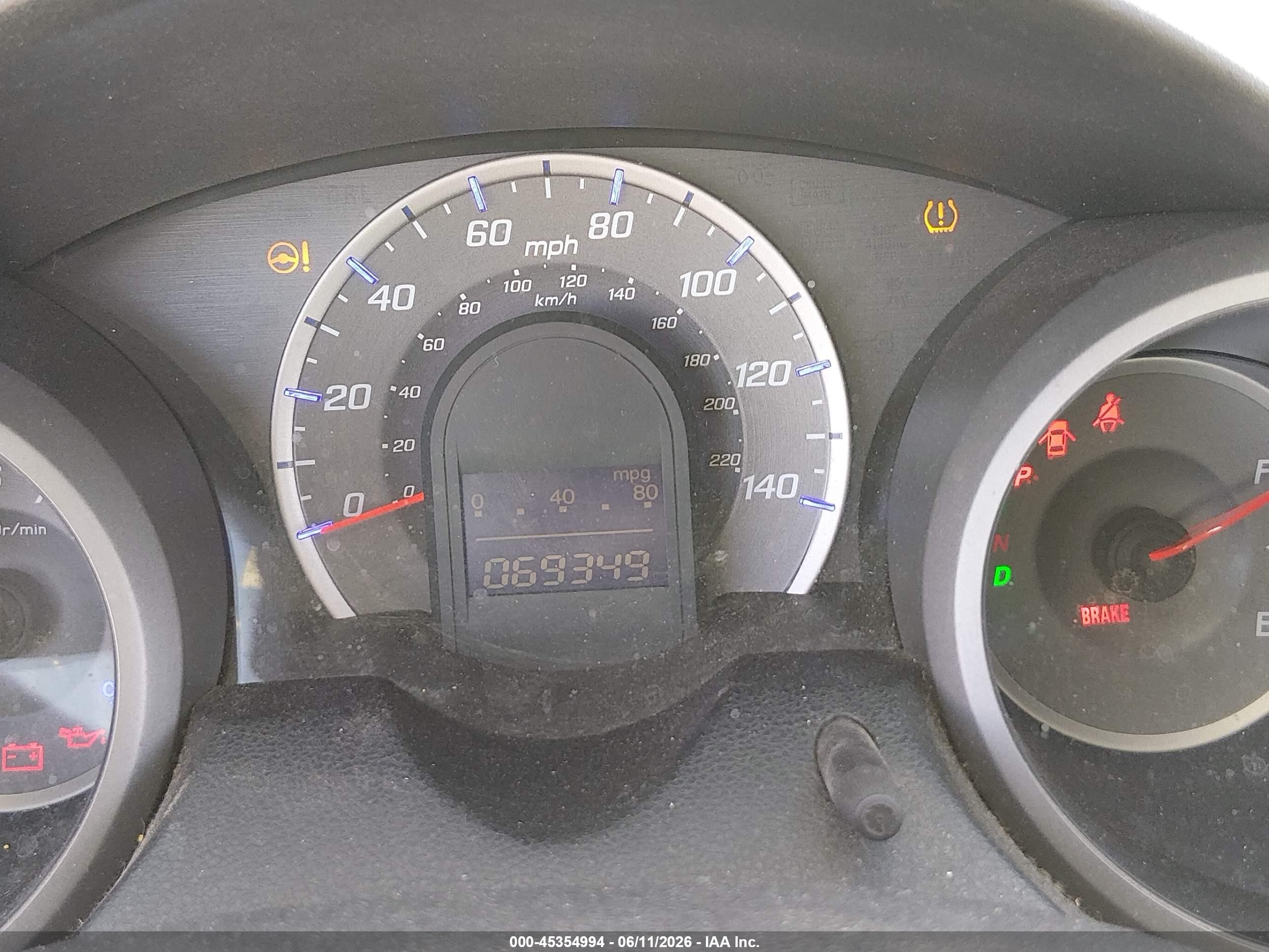 2011 Honda Fit   Серебряный vin: JHMGE8H36BC028592