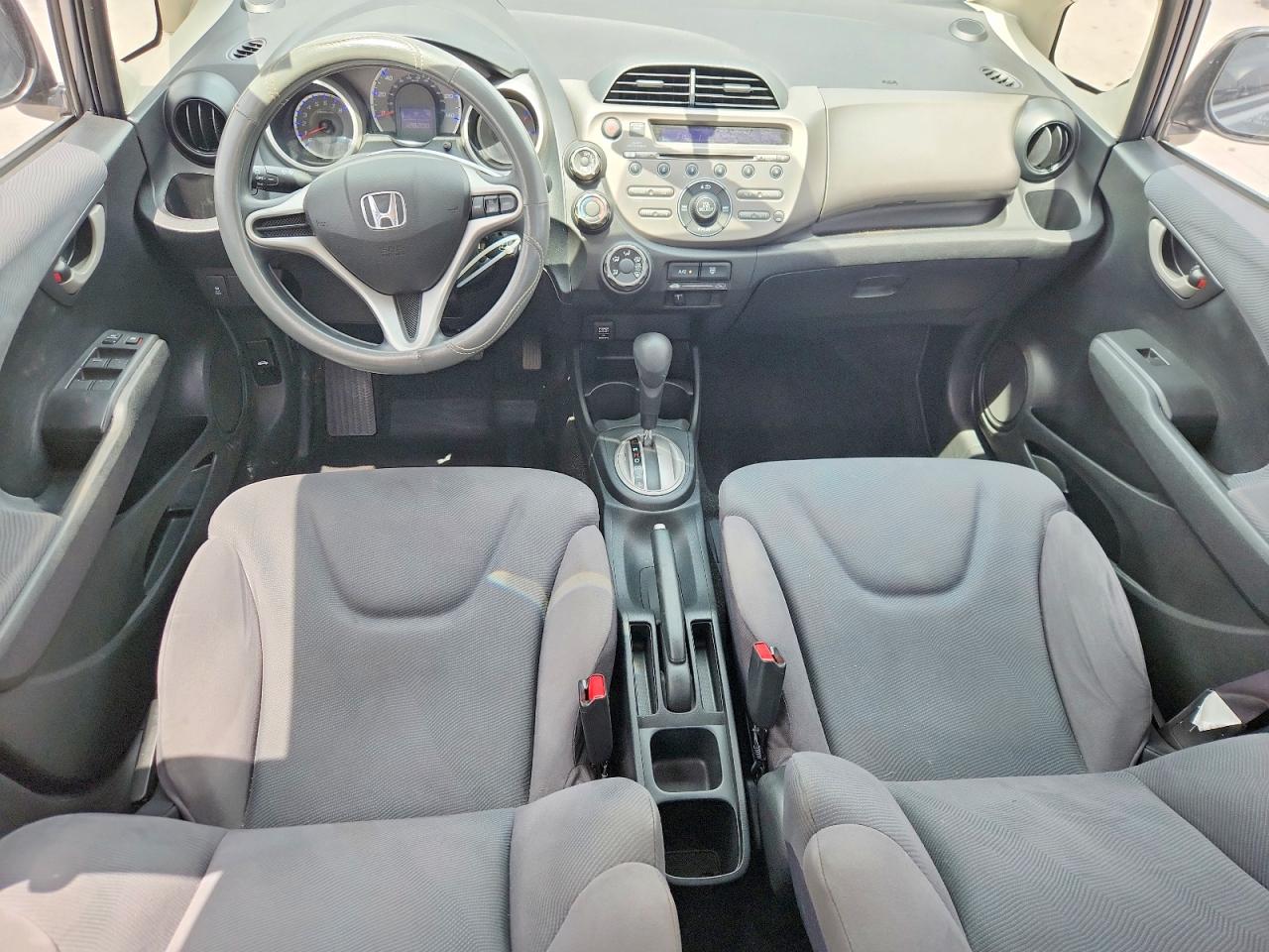 2012 Honda Fit Серый vin: JHMGE8H36CC006657