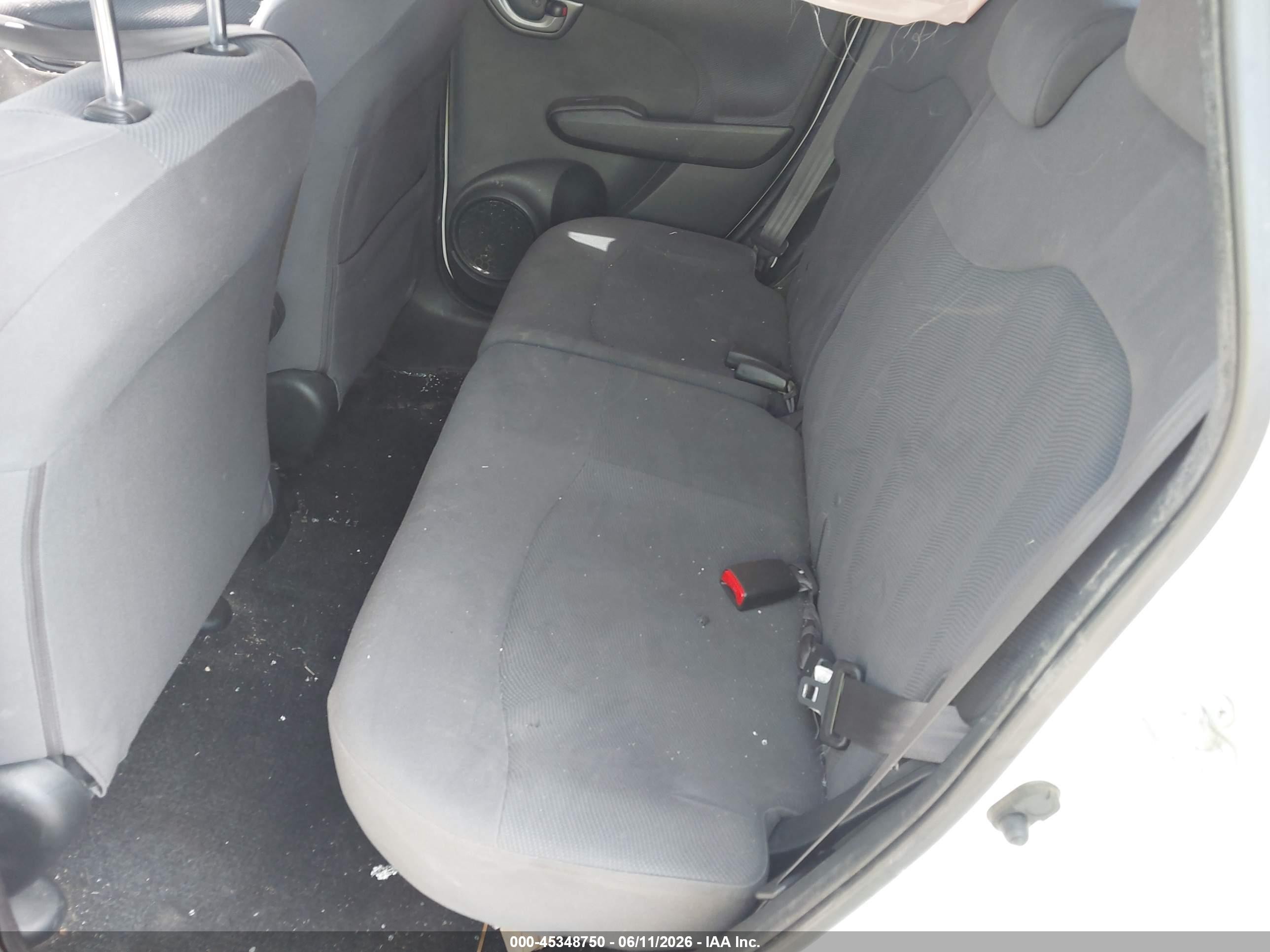 2012 Honda Fit   White vin: JHMGE8H36CC037066