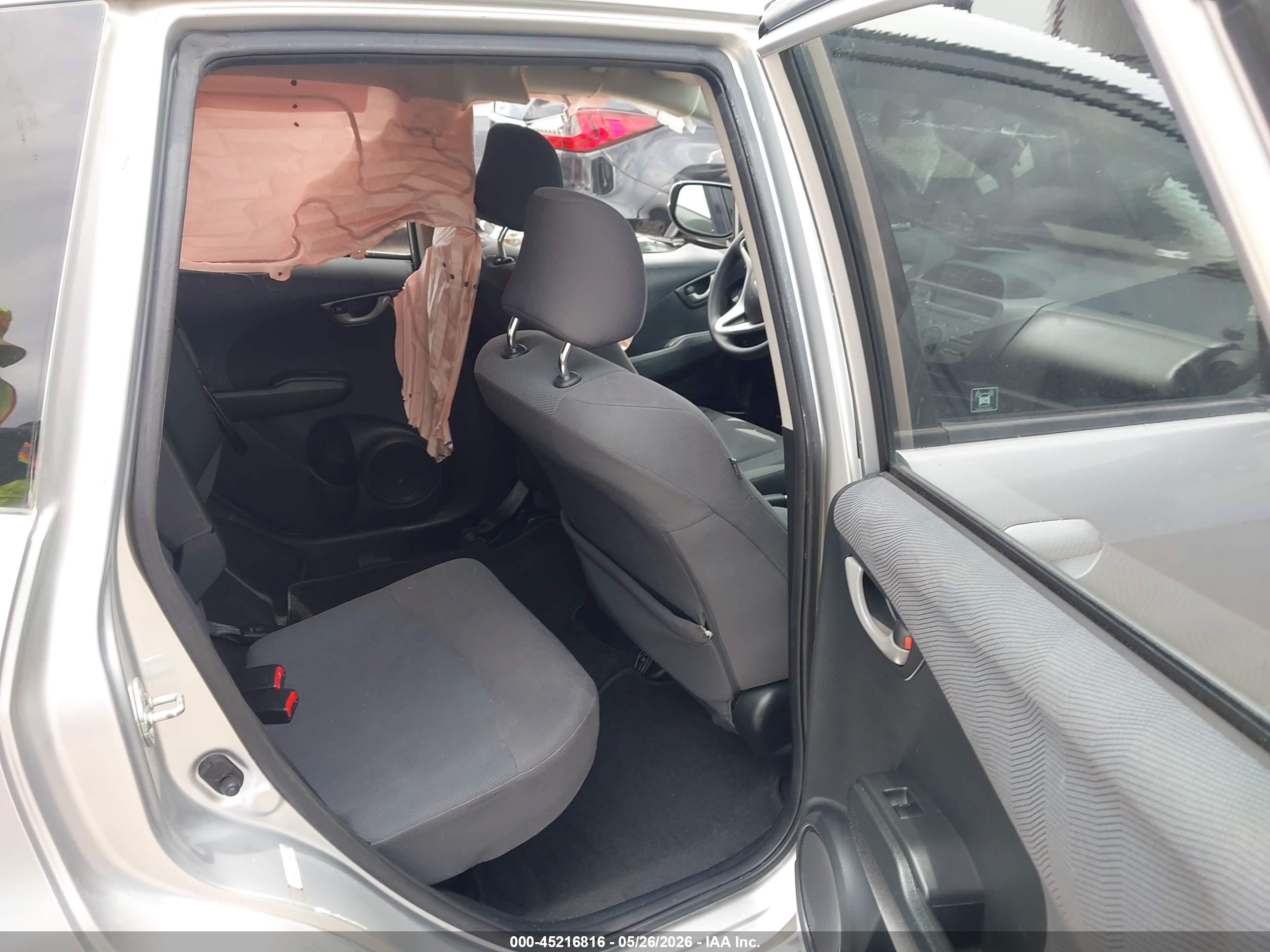 2012 Honda Fit   Серый vin: JHMGE8H36CC040811