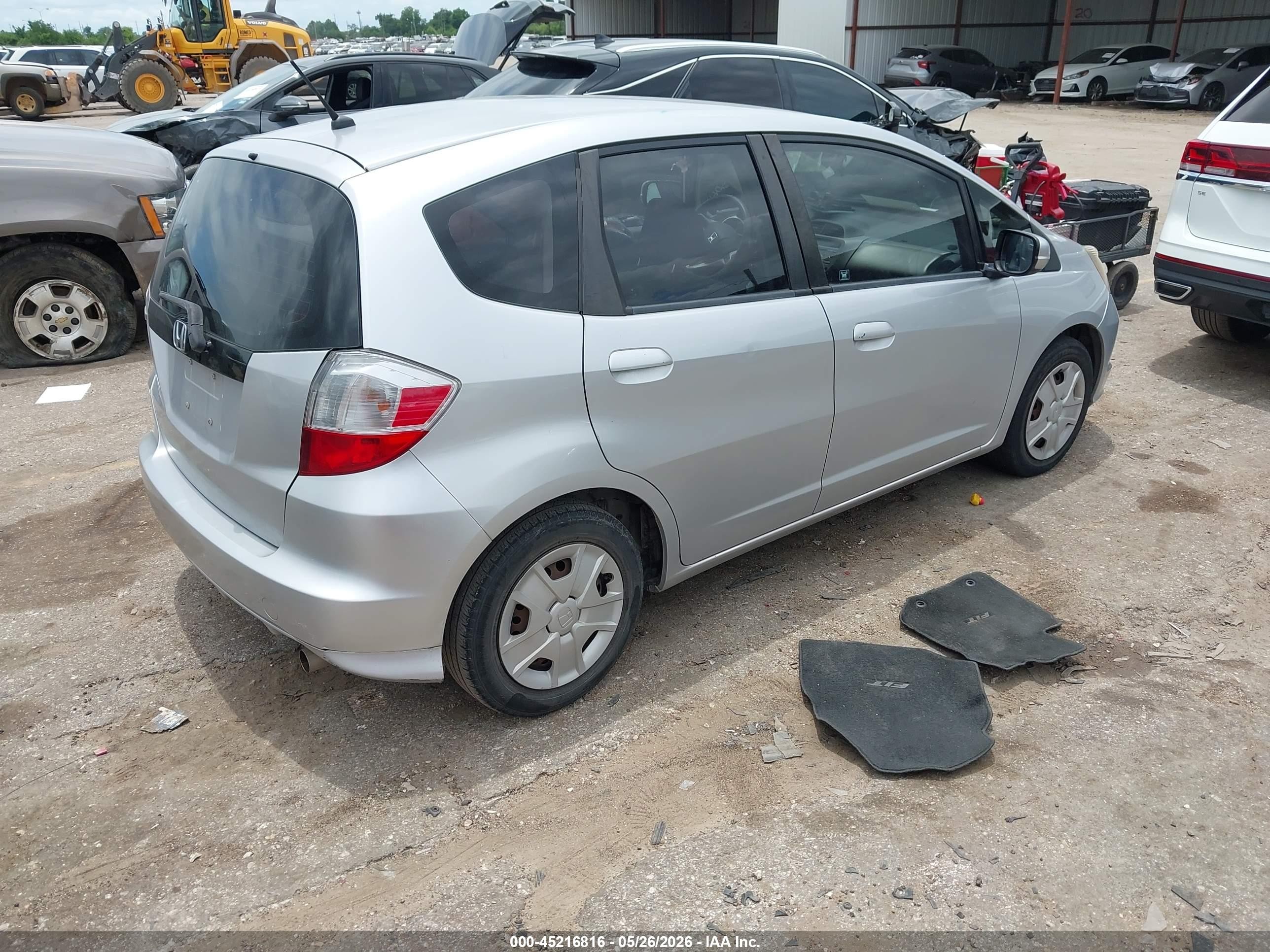 2012 Honda Fit   Серый vin: JHMGE8H36CC040811