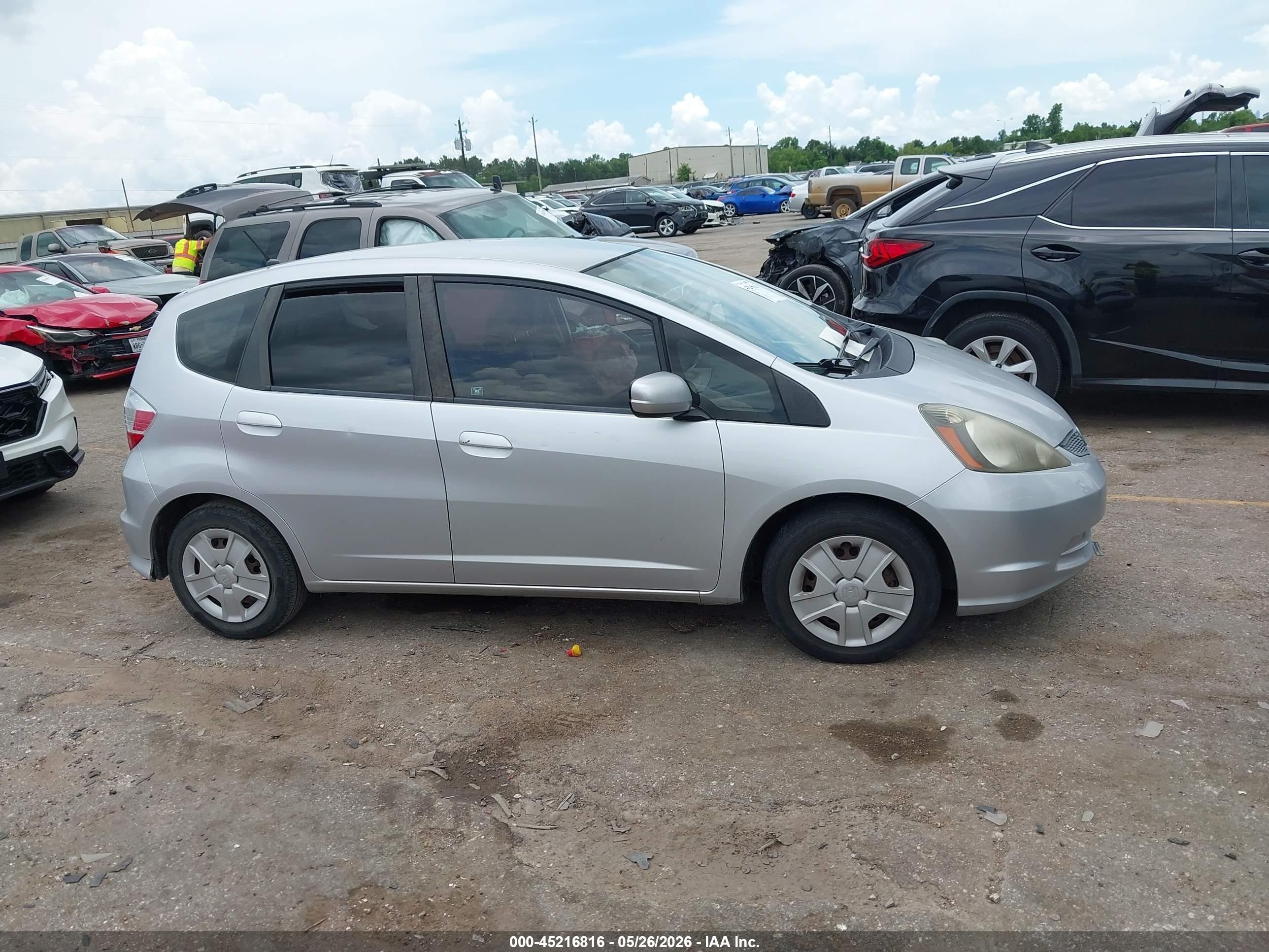 2012 Honda Fit   Серый vin: JHMGE8H36CC040811