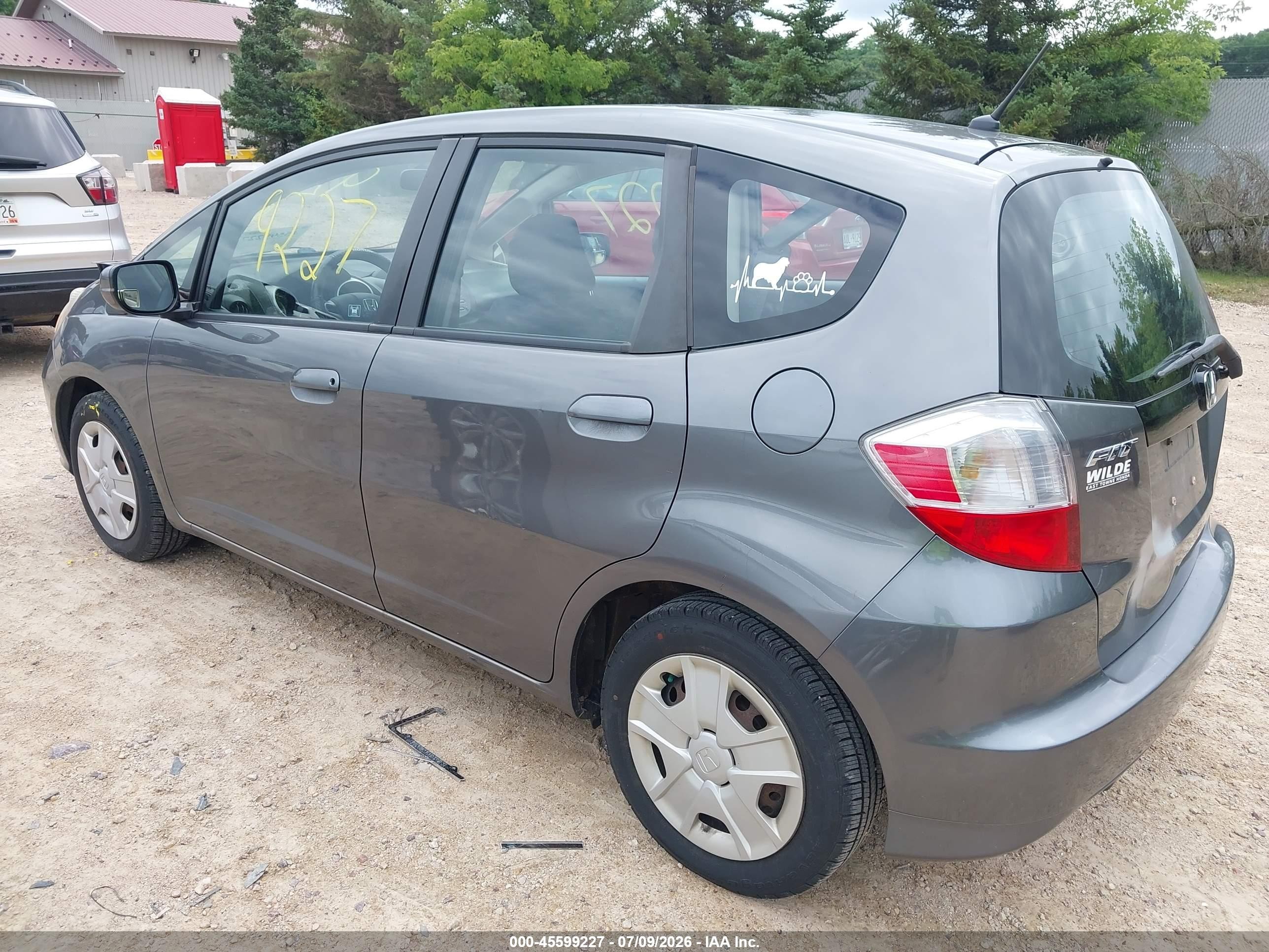 2013 Honda Fit Blue vin: JHMGE8H36DC026568