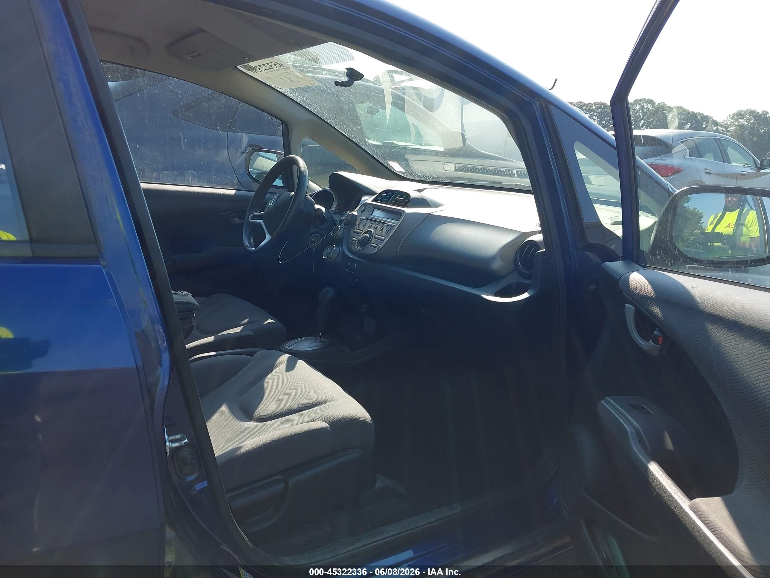 2013 Honda Fit   Синий vin: JHMGE8H36DC028370