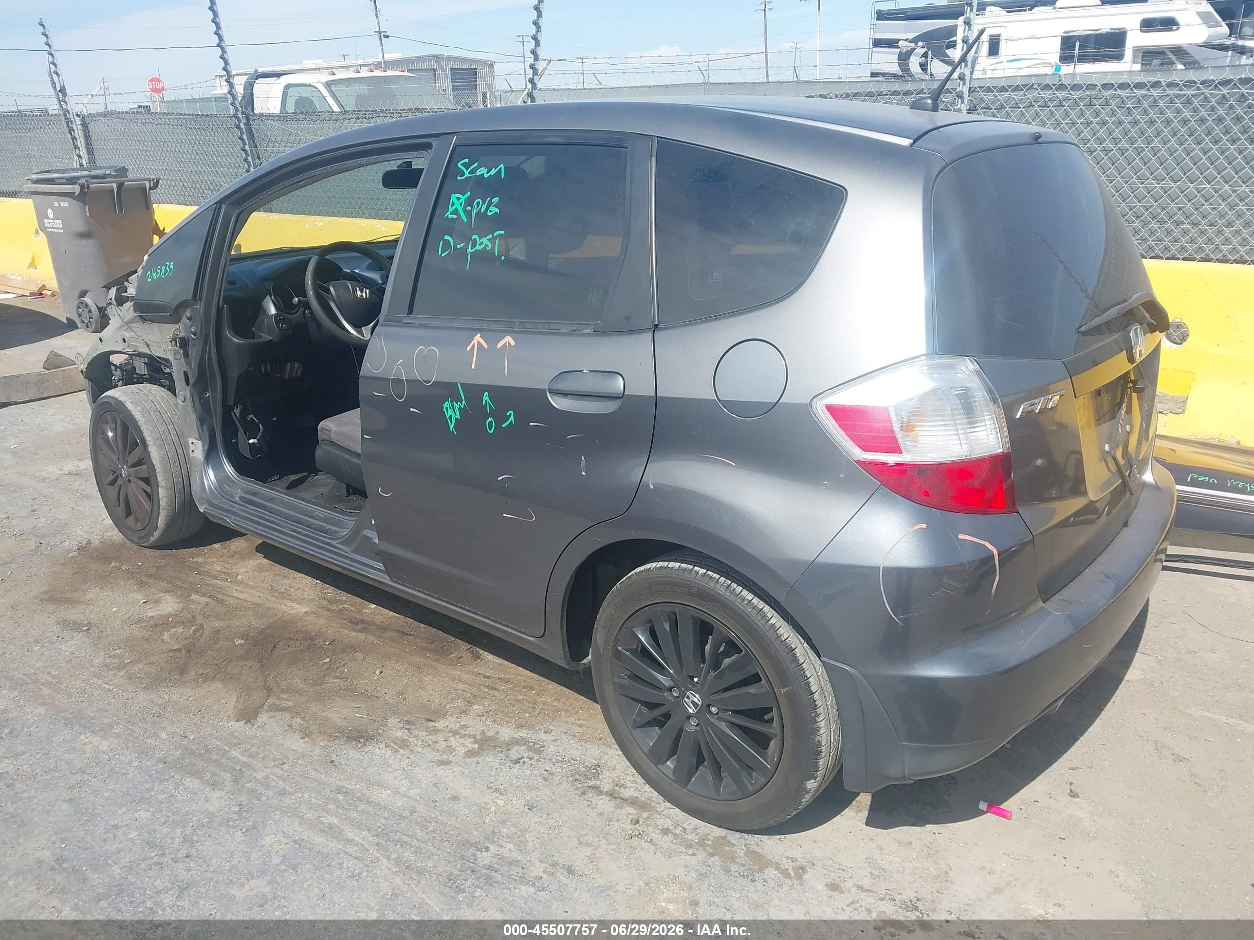 2013 Honda Fit   Gray vin: JHMGE8H36DC037716