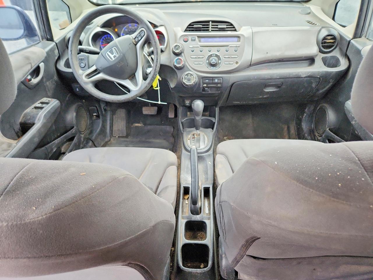 2013 Honda Fit Gray vin: JHMGE8H36DC056637
