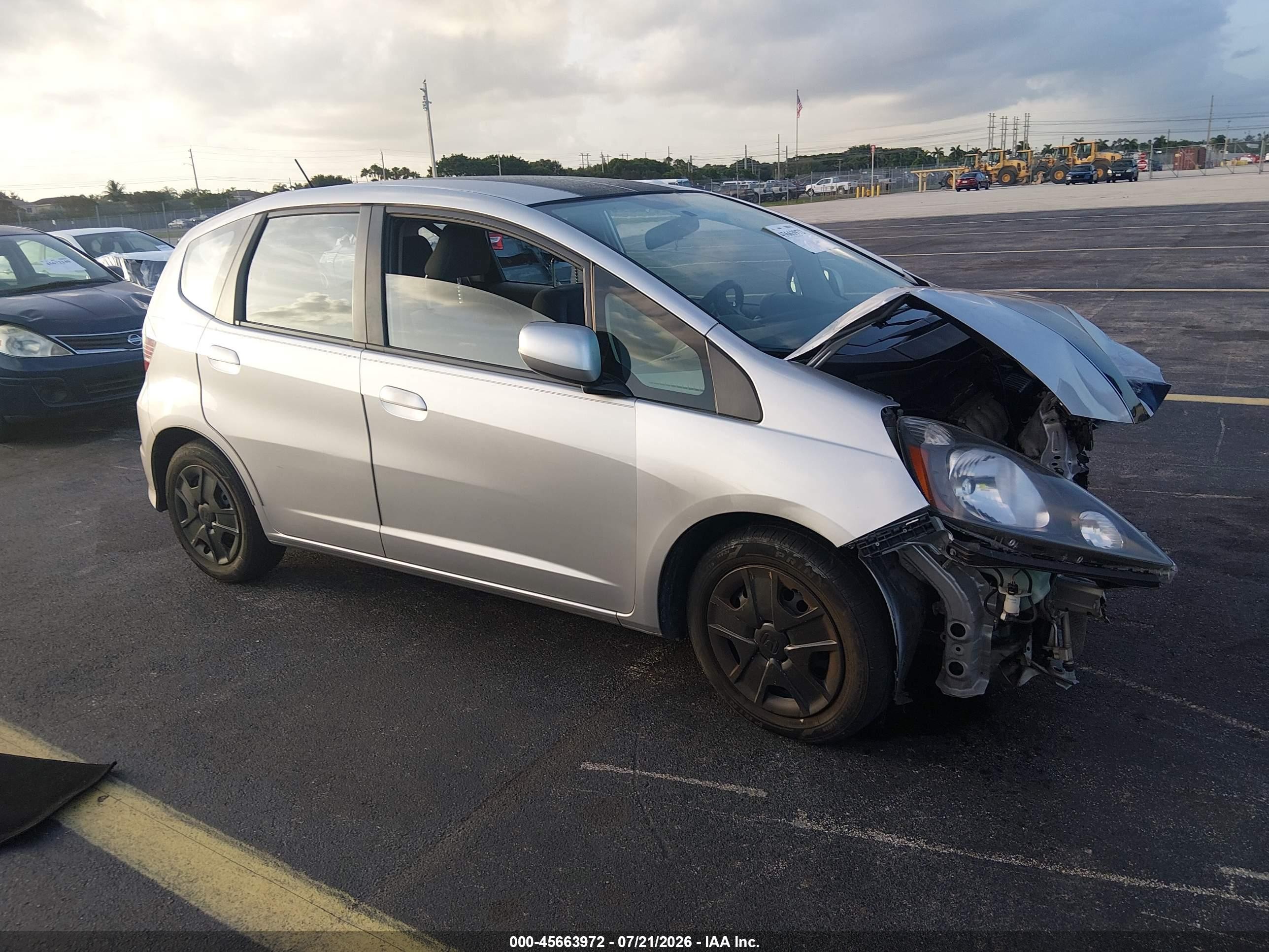 2013 Honda Fit   Gray vin: JHMGE8H36DC057898