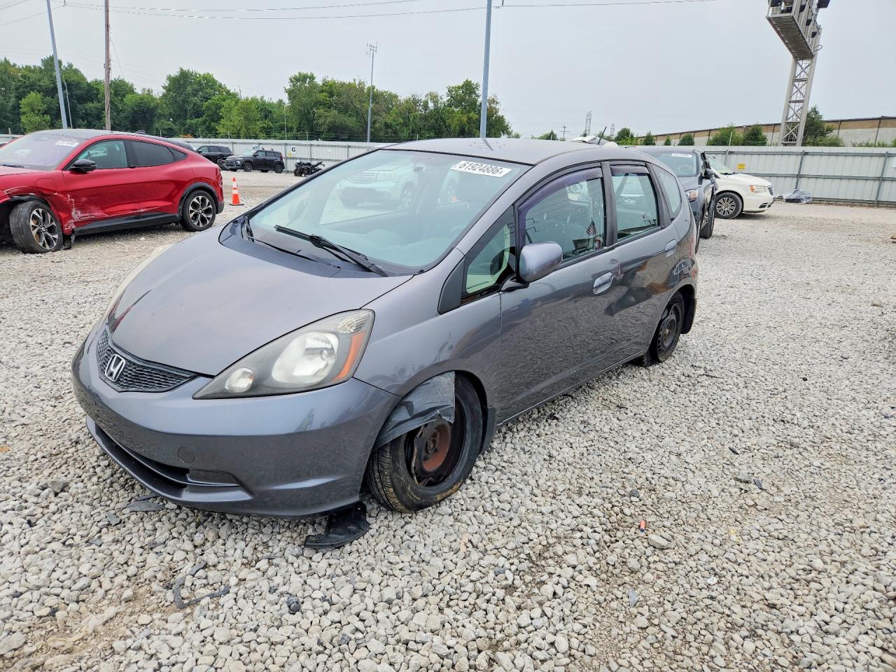 2013 Honda Fit Gray vin: JHMGE8H36DC069601