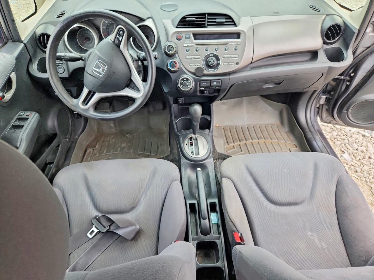 2013 Honda Fit Gray vin: JHMGE8H36DC069601