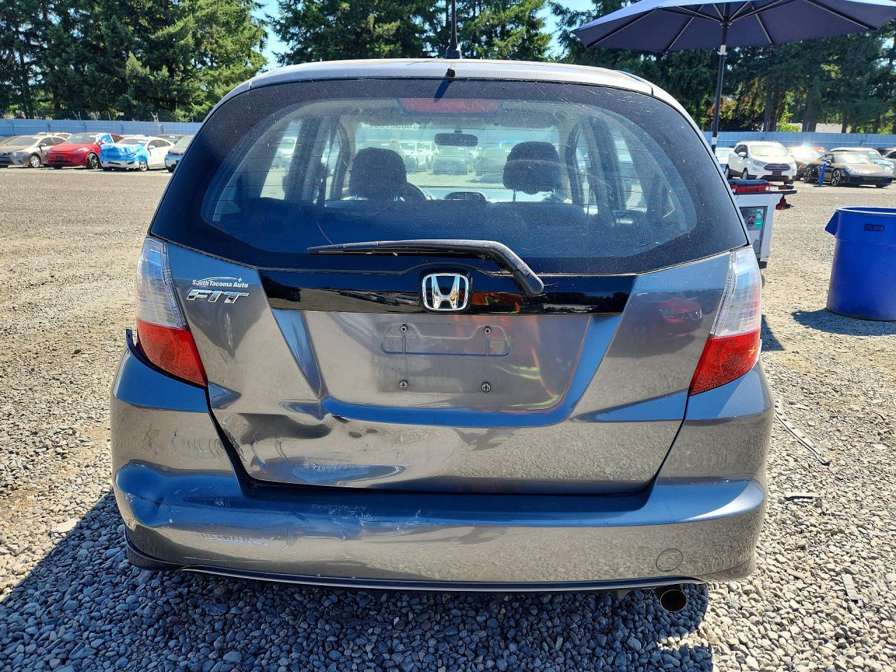 2013 Honda Fit Gray vin: JHMGE8H36DC081019