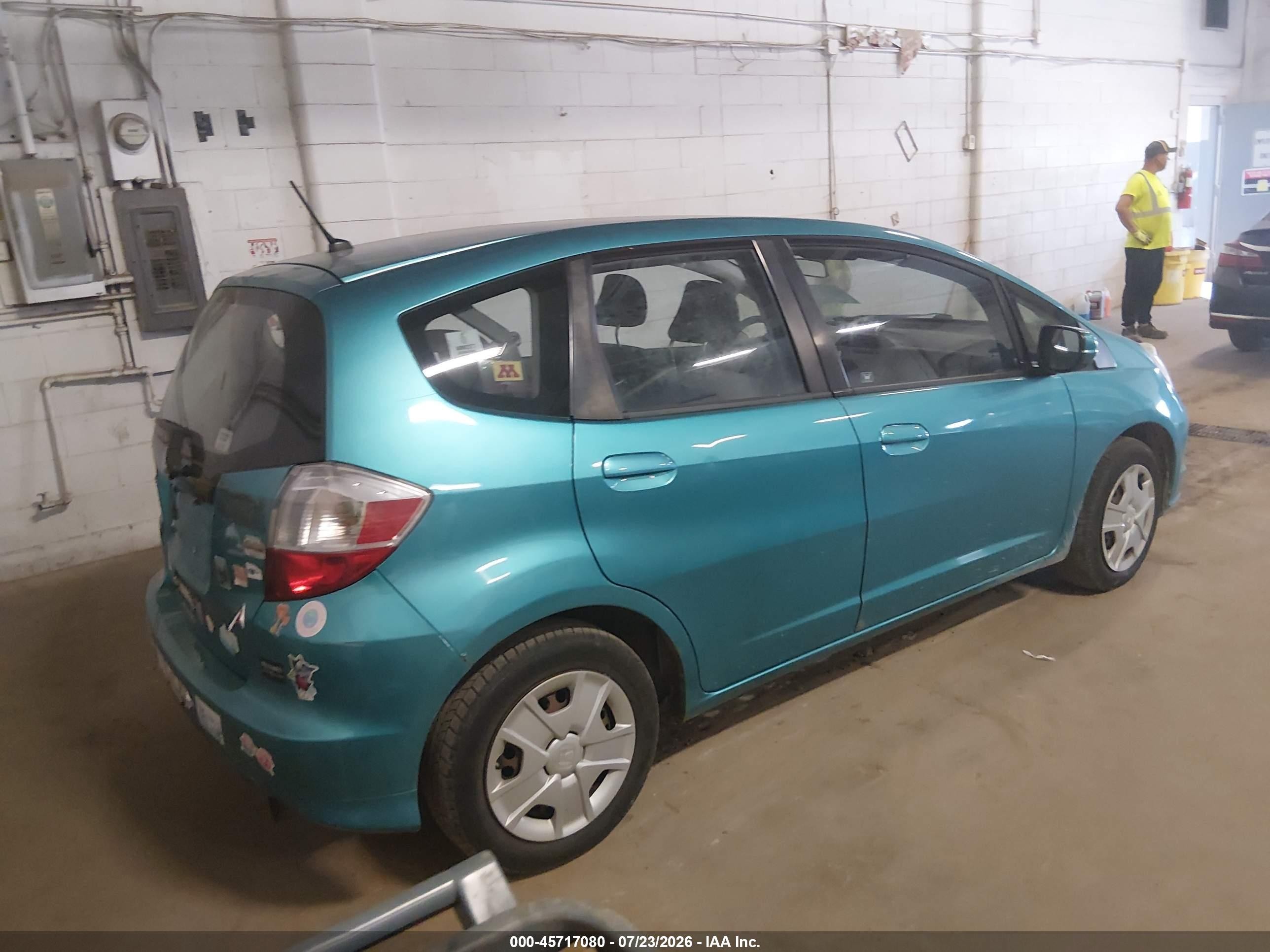 2012 Honda Fit   Green vin: JHMGE8H37CC021376